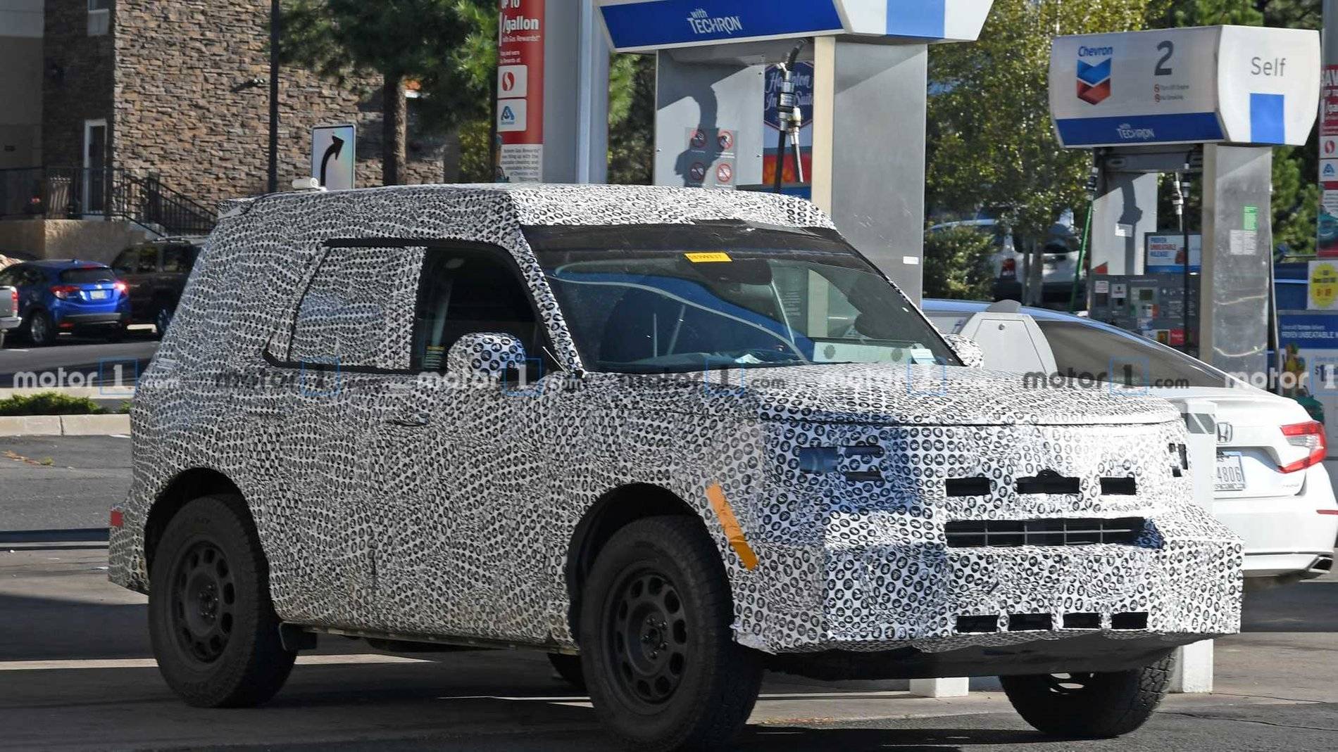 Ford Bronco Sport Small Utility - BabyB 2019-SEP-25 ford-bronco-sport-adventurer-spy-photo2