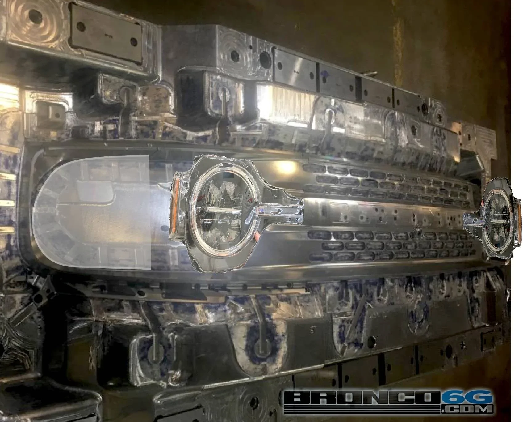 Ford Bronco Sport Here's the Baby Bronco's Front Grille & Headlights Leaked! mash-u