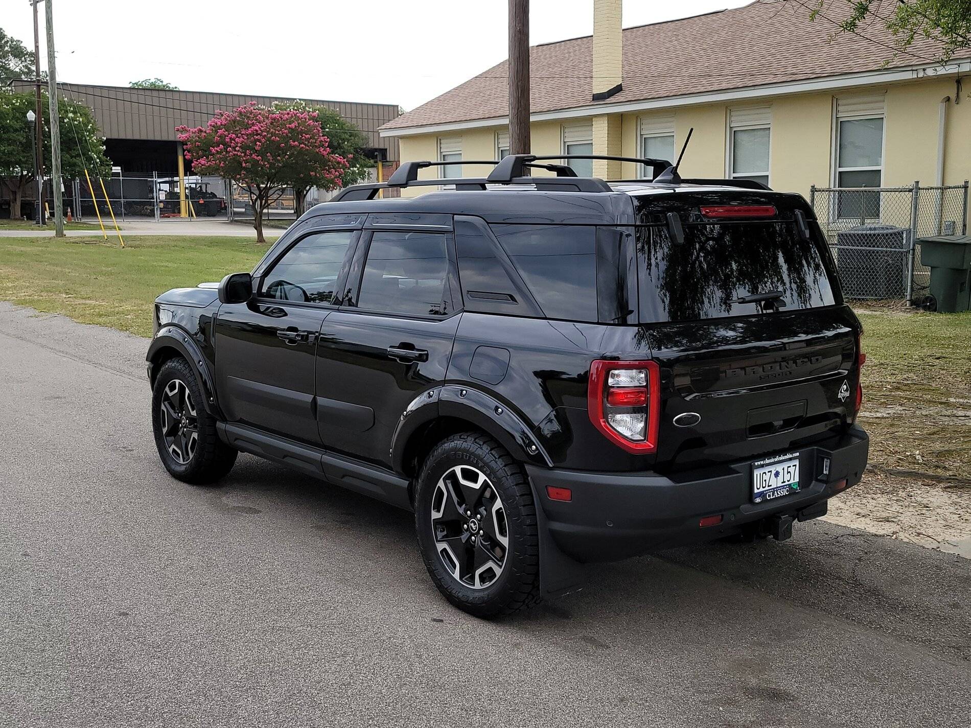 Ford Bronco Sport New tires BFG KO2 fitted (245/65/17) with 17 inch platinum retribution wheels 20210528_102119
