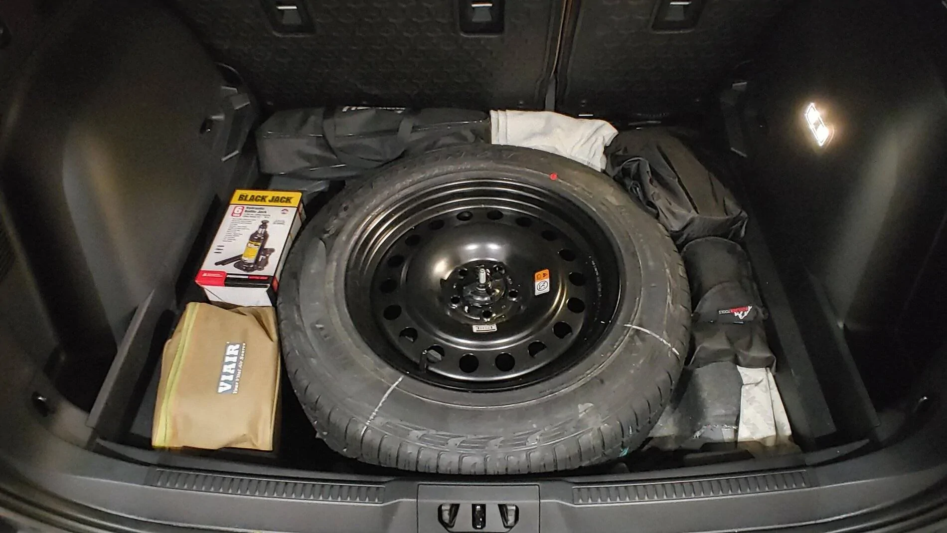 Ford Bronco Sport Spare Tire Foam Tray uses. 0608210459b_HDR