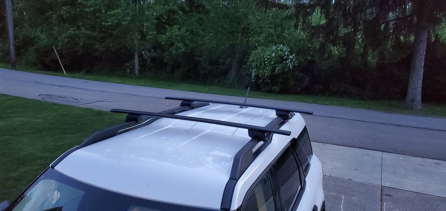 Ford Bronco Sport Yakima Jetstream HD Crossbars Installed 20210607_211346