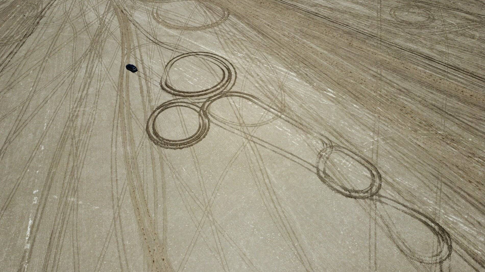Ford Bronco Sport Desert Geoglyphs discovered from the air 18CF0101-27CC-46D3-9655-15863E249921