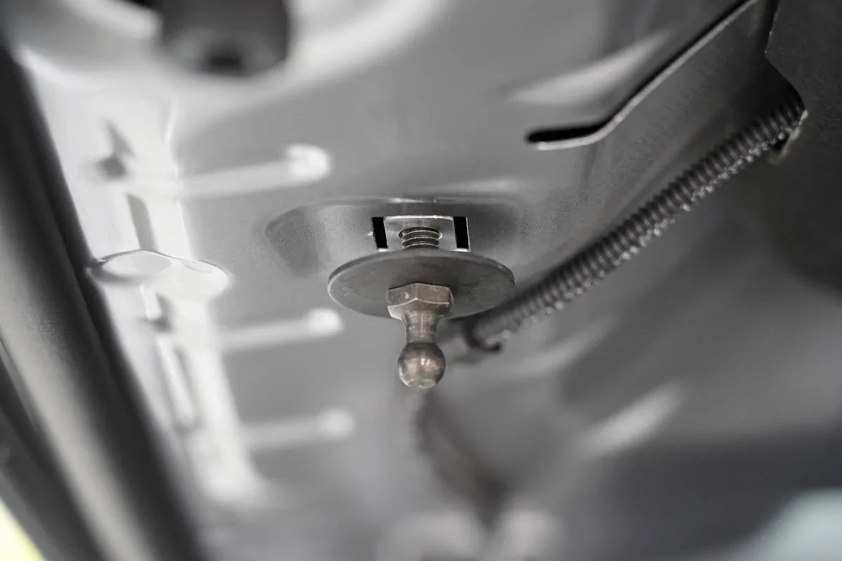 Ford Bronco Sport Hood Shocks installed sTQZPpl