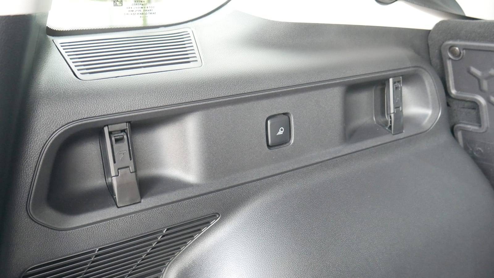 Ford Bronco Sport Bronco Sport interior storage review - "it's like an REI in here" 2021-Ford-Bronco-Sport-hooks-and-ligh-button