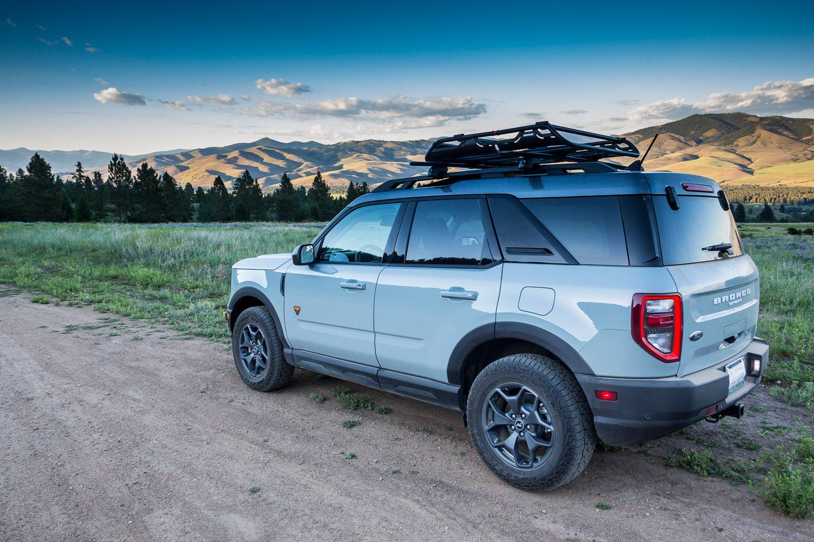 Ford Bronco Sport Post your crossbar/basket/rack combo photos! 20210626_BroncoSport_McClainCreek-30