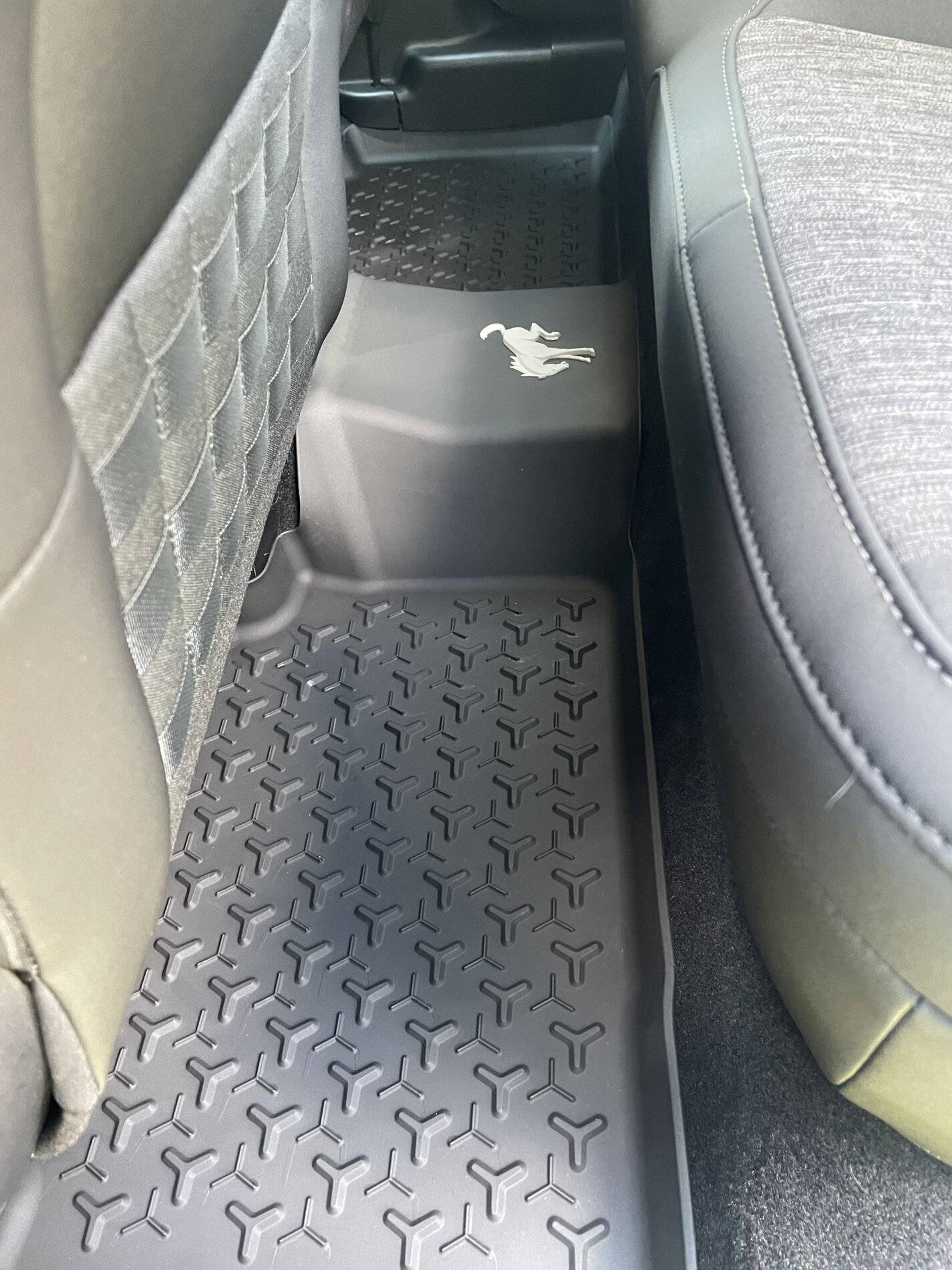 Ford Bronco Sport WeatherTech Front Floor Mats Installed tempImageRdH7g7