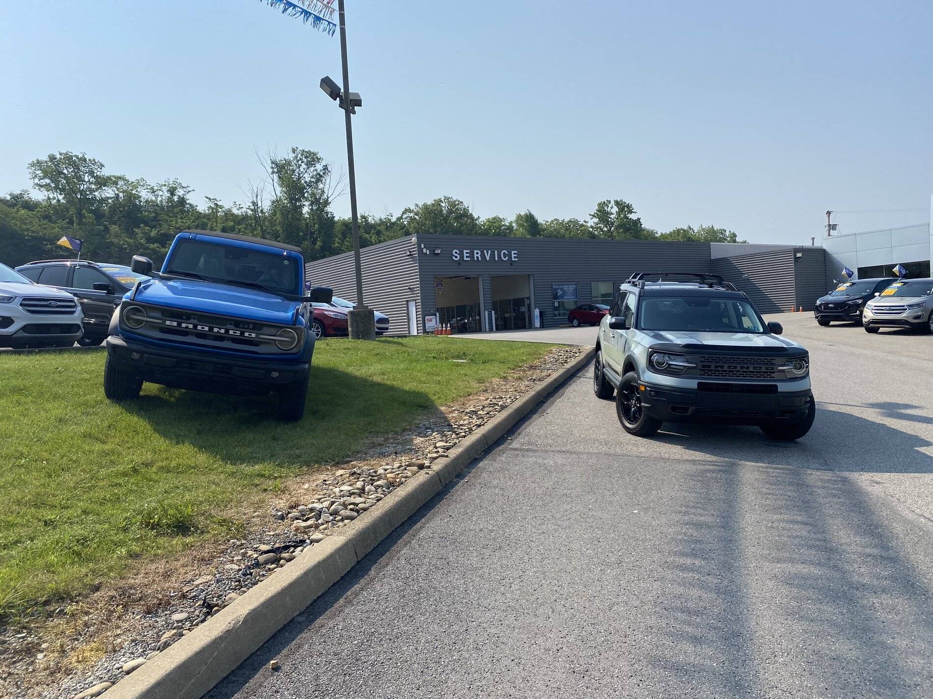 Ford Bronco Sport So I saw my first "big" Bronco yesterday and ... 12C7C46F-BD28-40AD-ADF4-8A063AB708ED