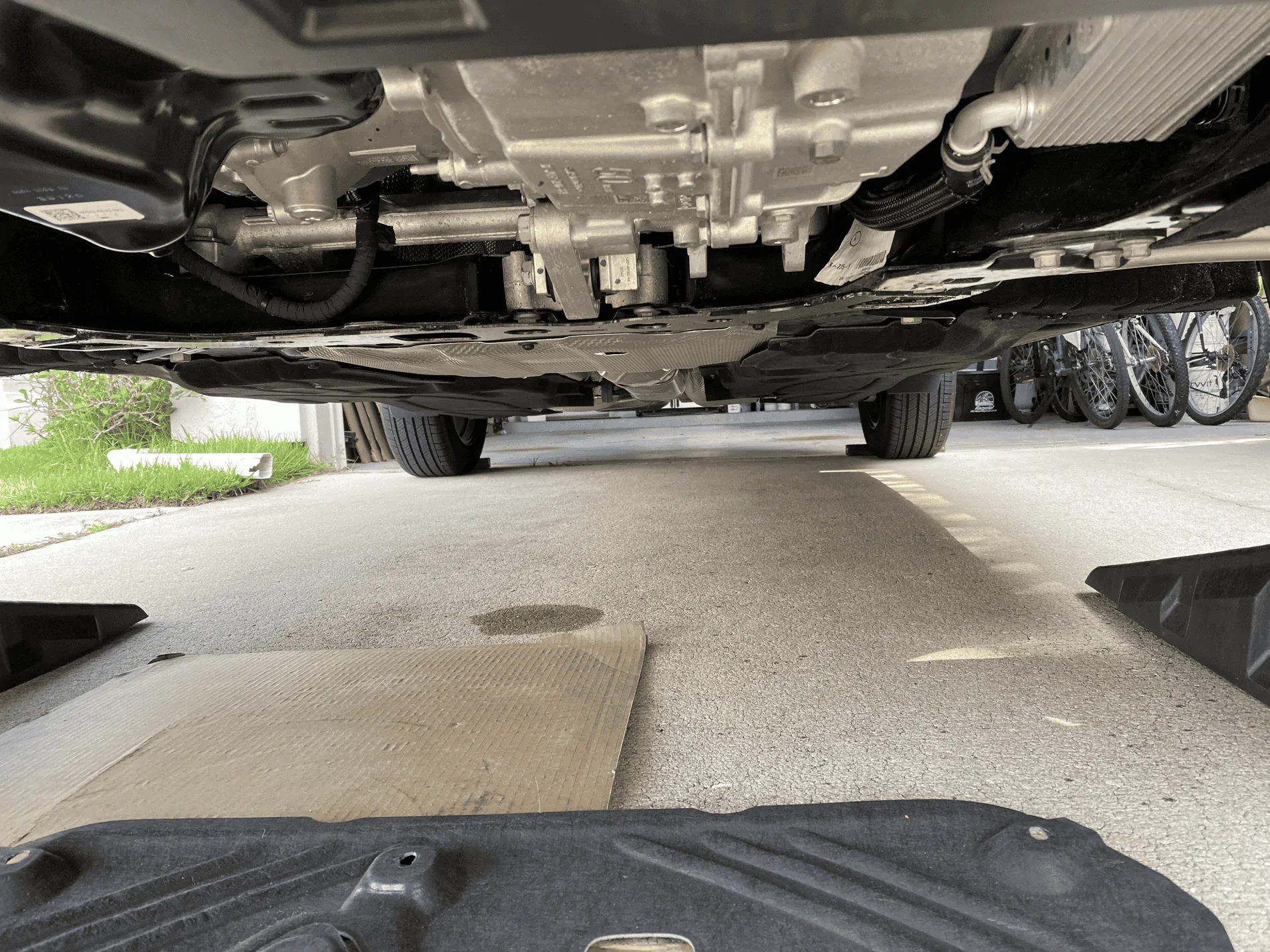 Ford Bronco Sport passenger front carpet soaked tempImagevyVEIi