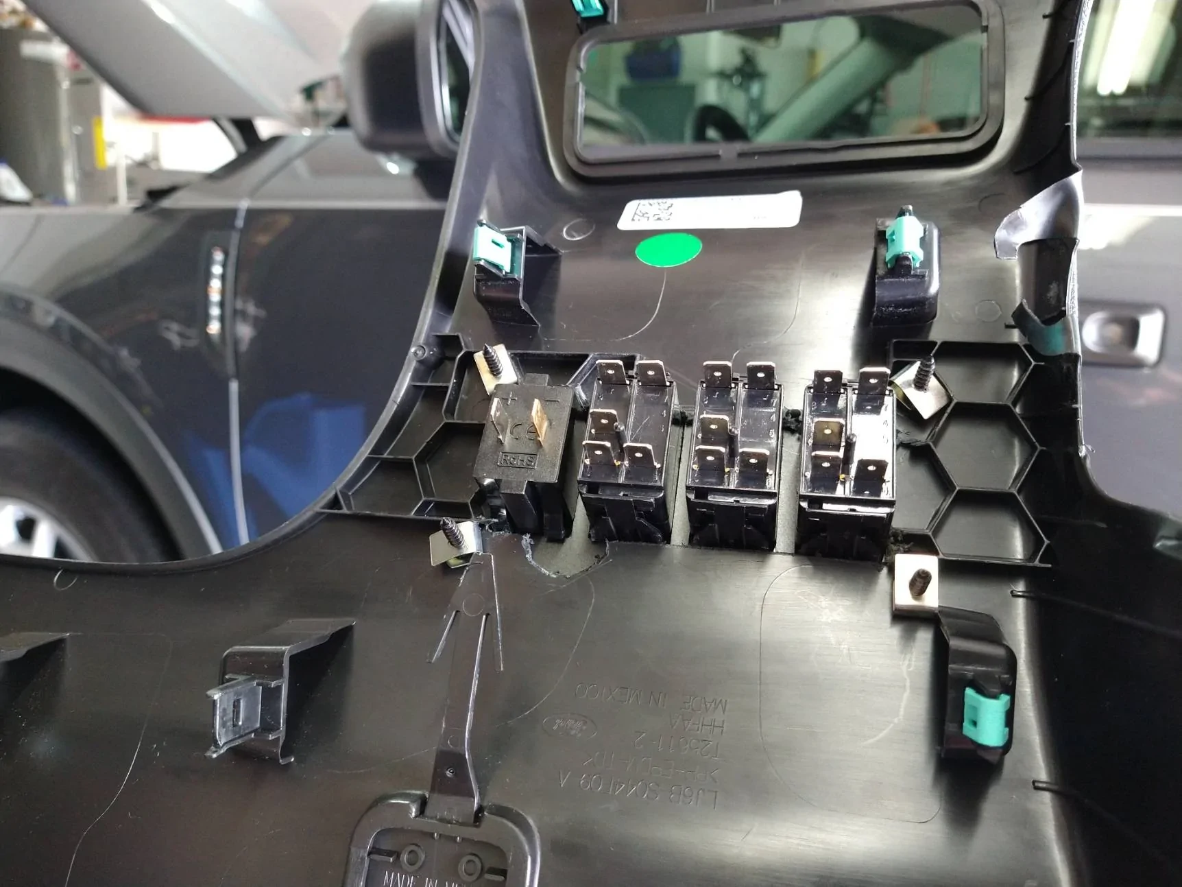 Ford Bronco Sport Anyone install gang AUX switches? 5