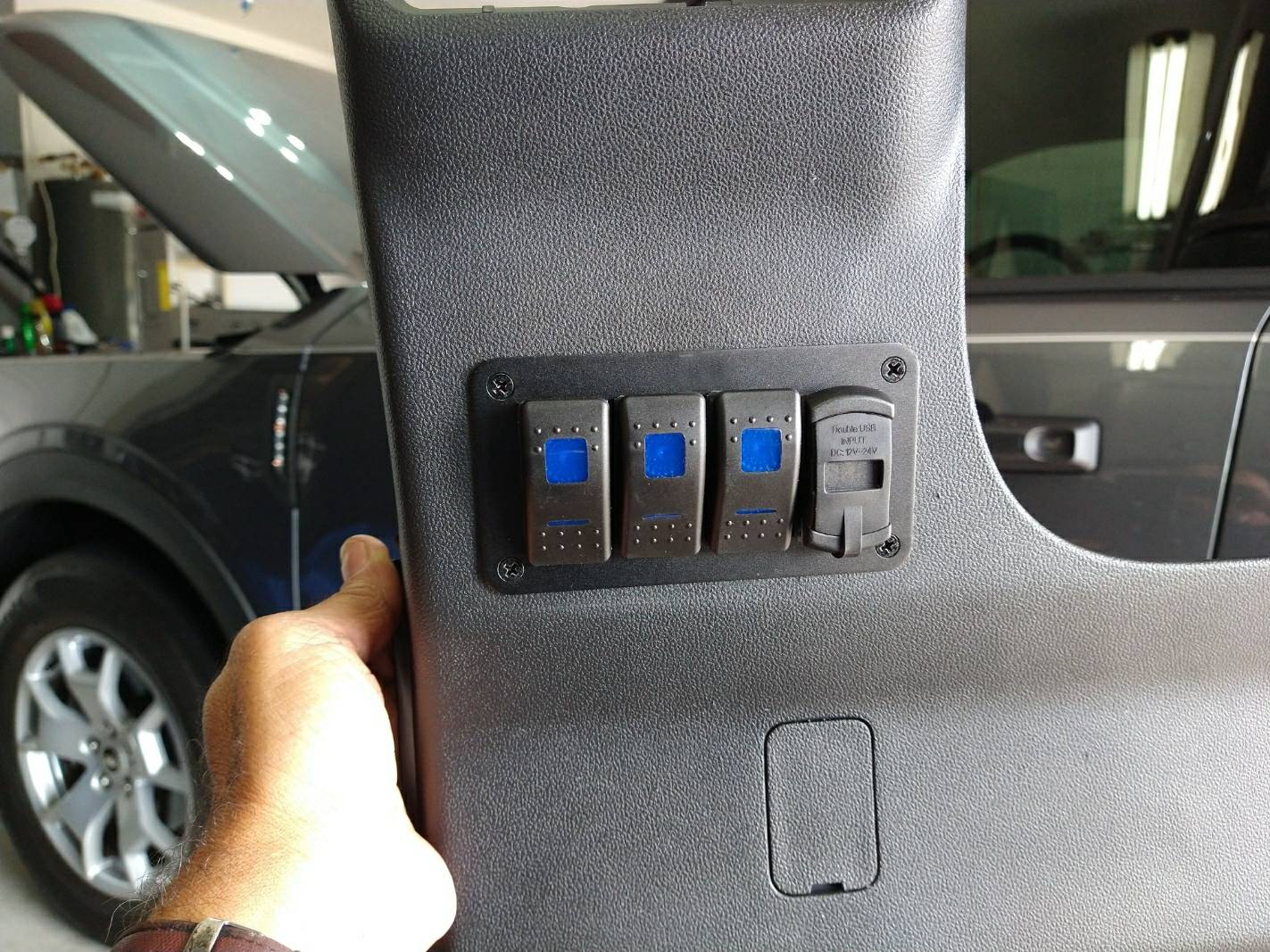 Ford Bronco Sport Anyone install gang AUX switches? 7