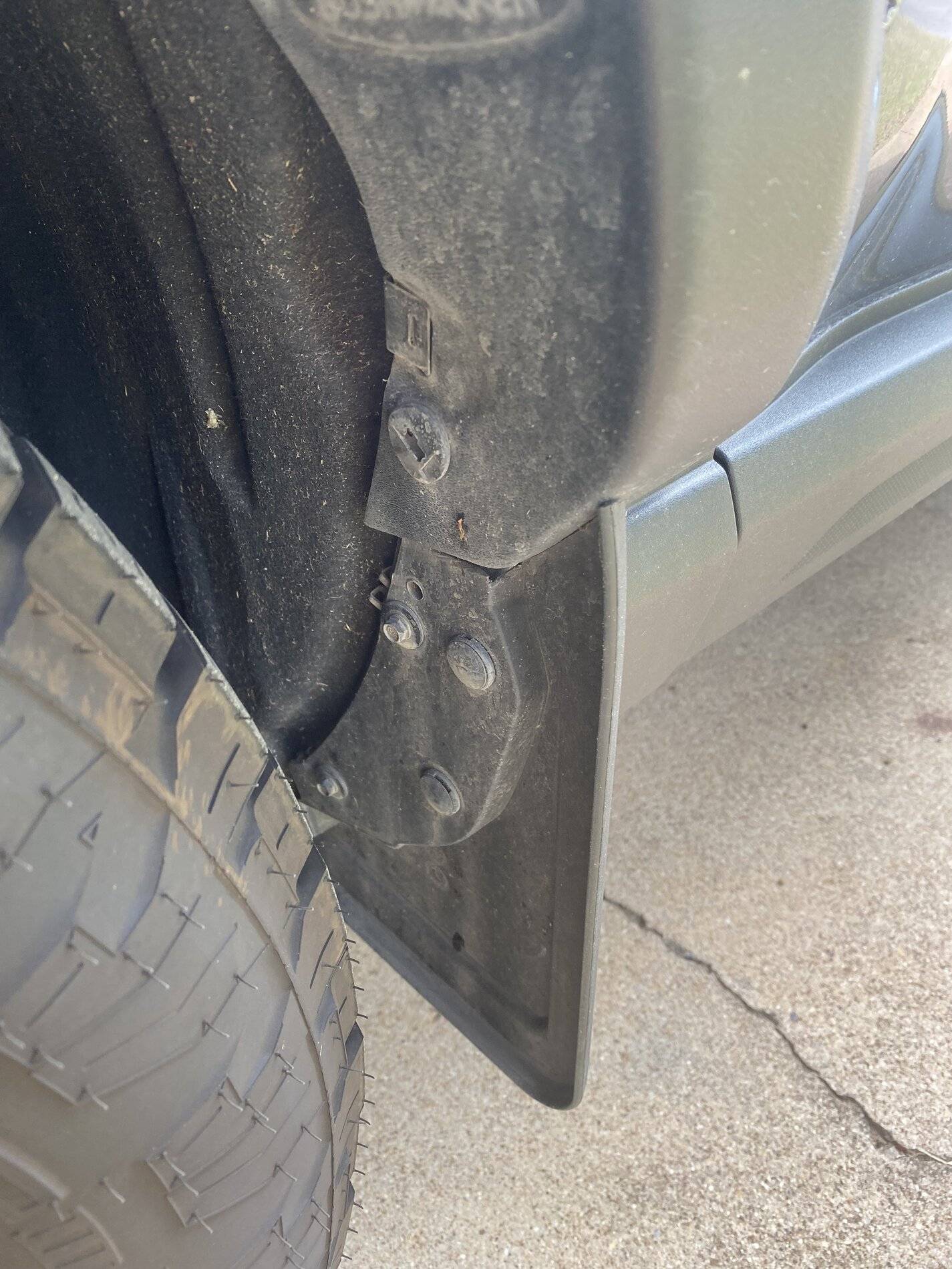 Ford Bronco Sport Front splash guards & fender flairs IMG_2618.JPG