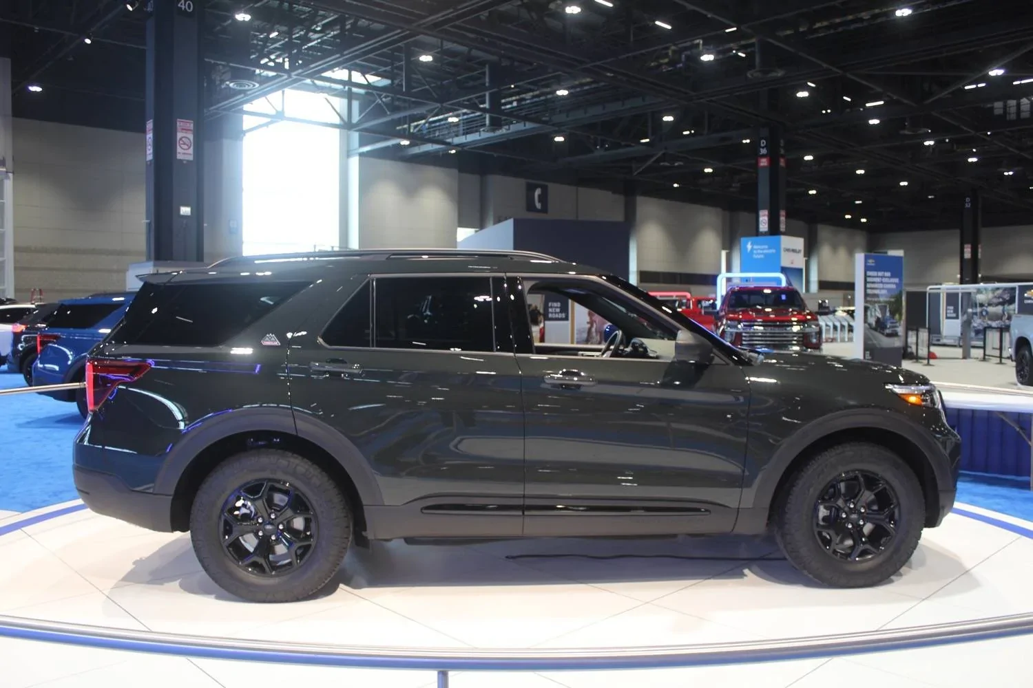 Ford Bronco Sport New Bronco colors - Eruption Green and Hot Pepper Red tim