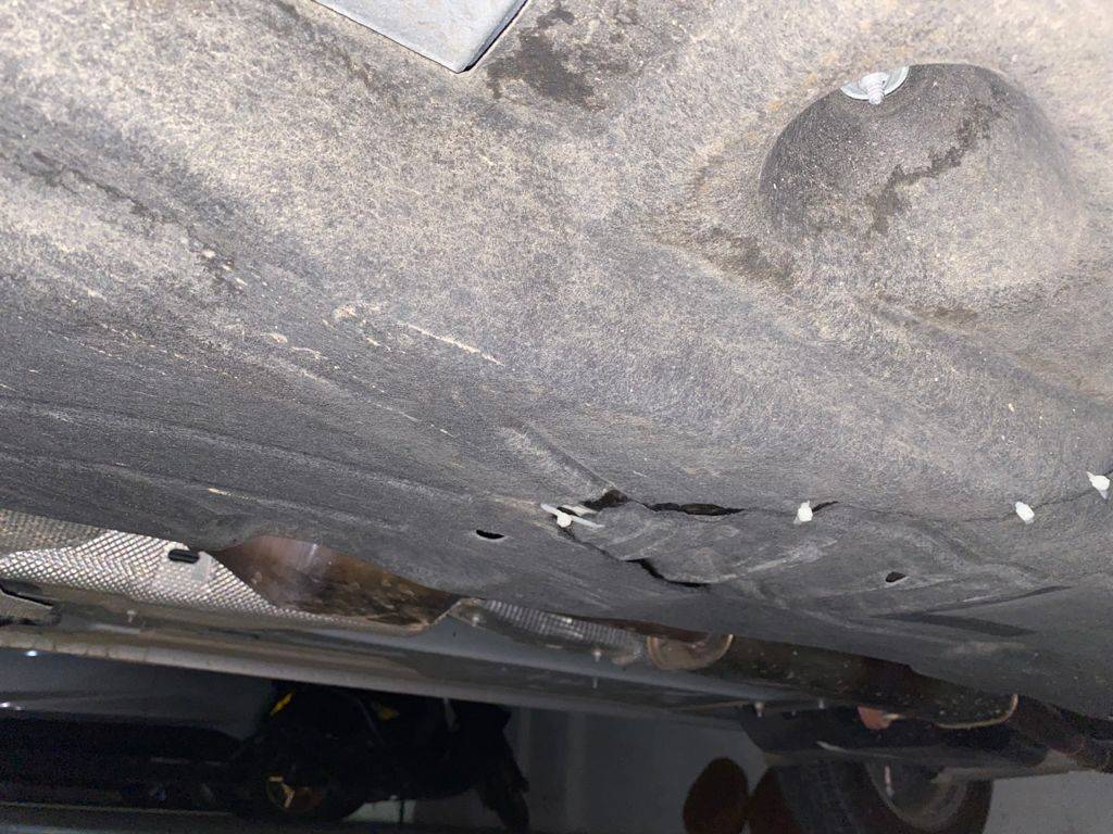 Ford Bronco Sport I broke this part of my ford bronco sport, is there a metal option? the material is similar to cardboard ... help WhatsApp Image 2021-08-22 at 8.08.48 PM (1)