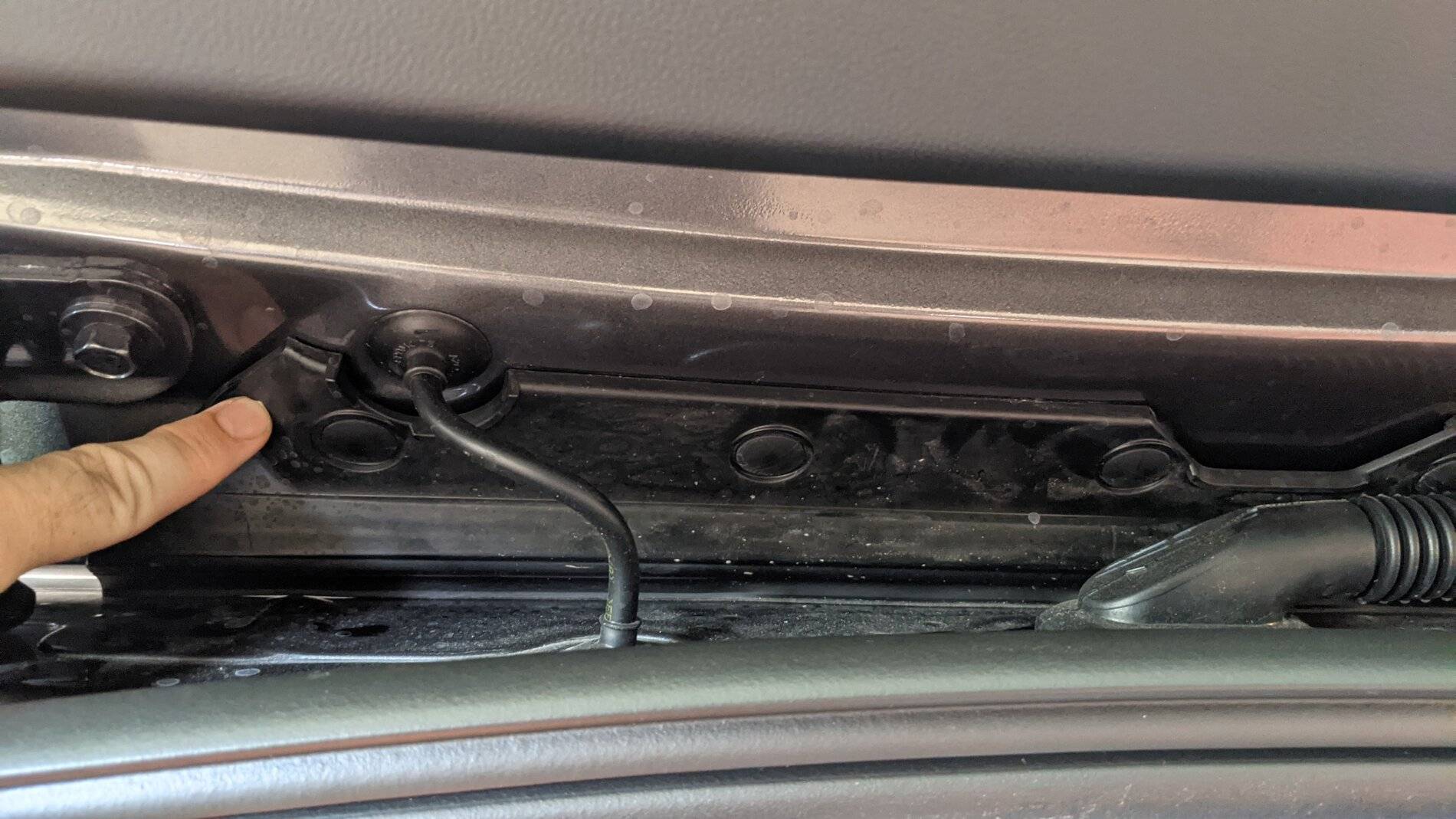 Ford Bronco Sport Wind Noise between 25-45 in the back PXL_20210912_192652293