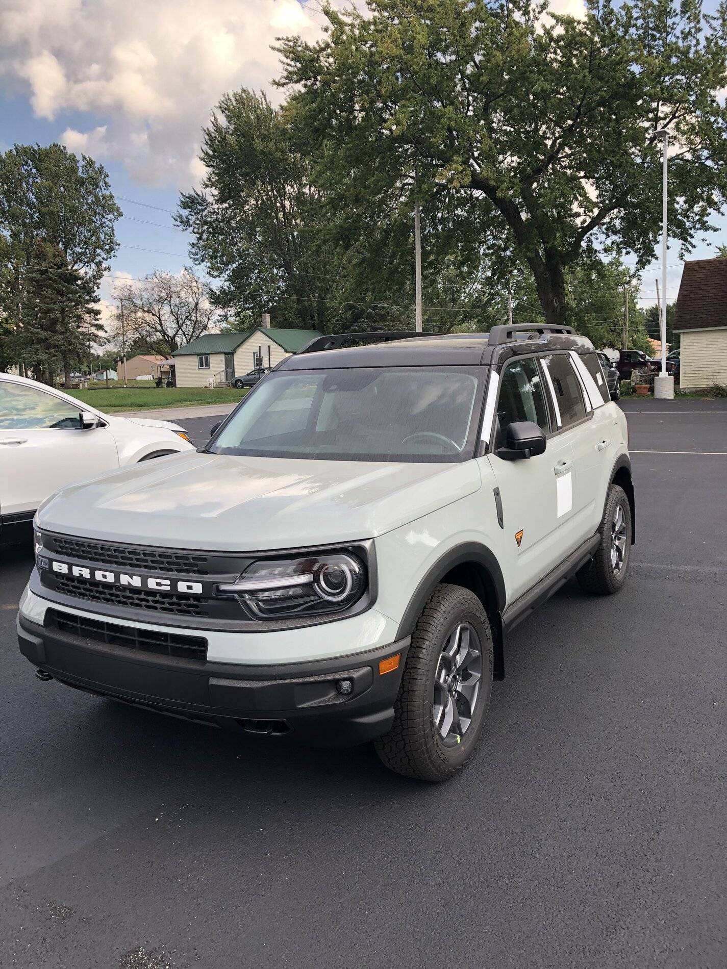 Ford Bronco Sport Waiting room B8E7434D-BB3D-4B62-A173-D7DB7942C902