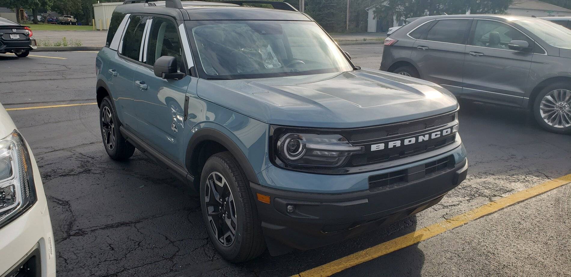 Ford Bronco Sport Waiting room 9075FFD1-6E1C-447F-8BC0-50CB7552F130