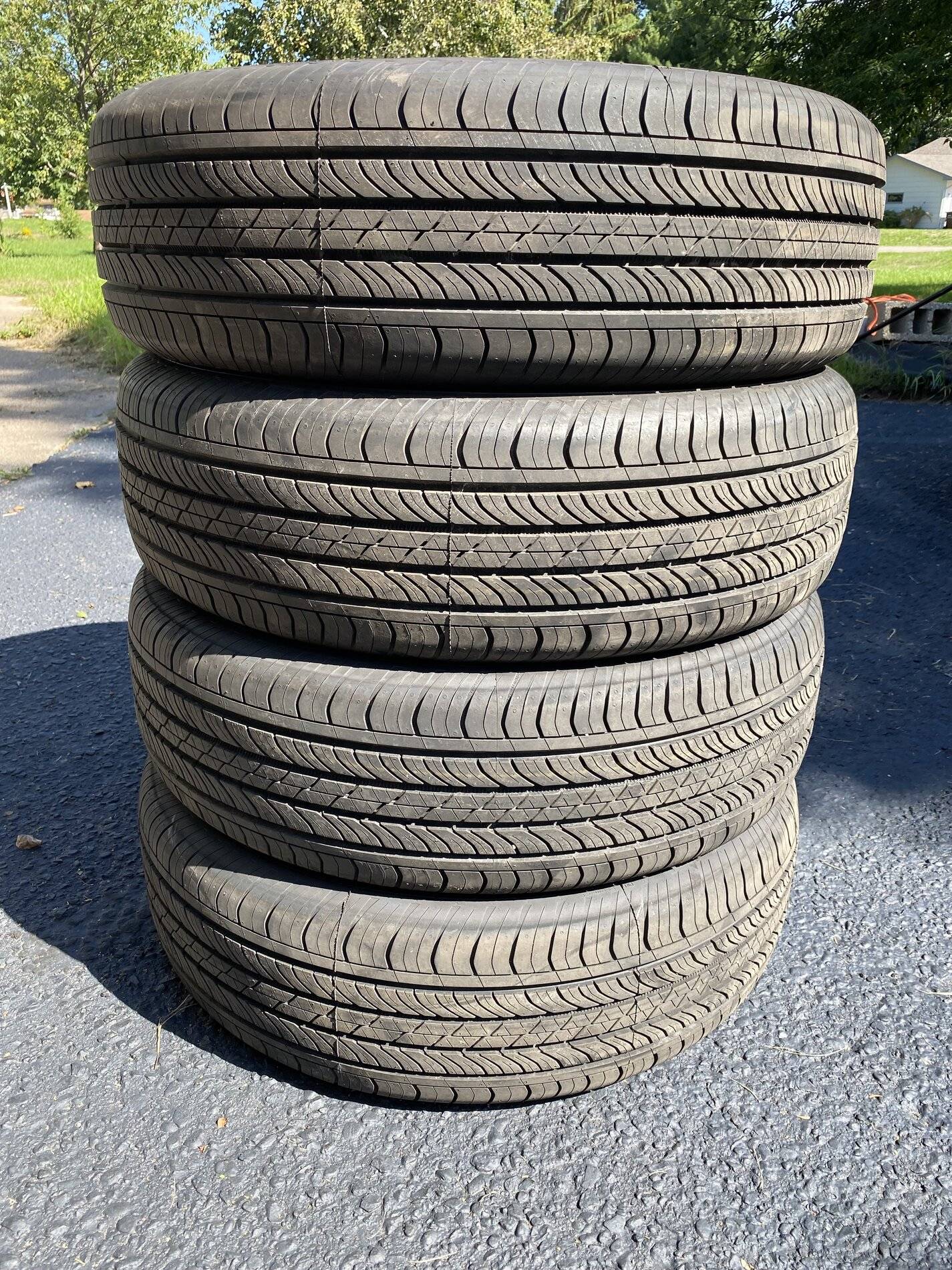 Ford Bronco Sport SOLD - Tires for sale Continental ProContact TX 225/65r17 IMG_2924