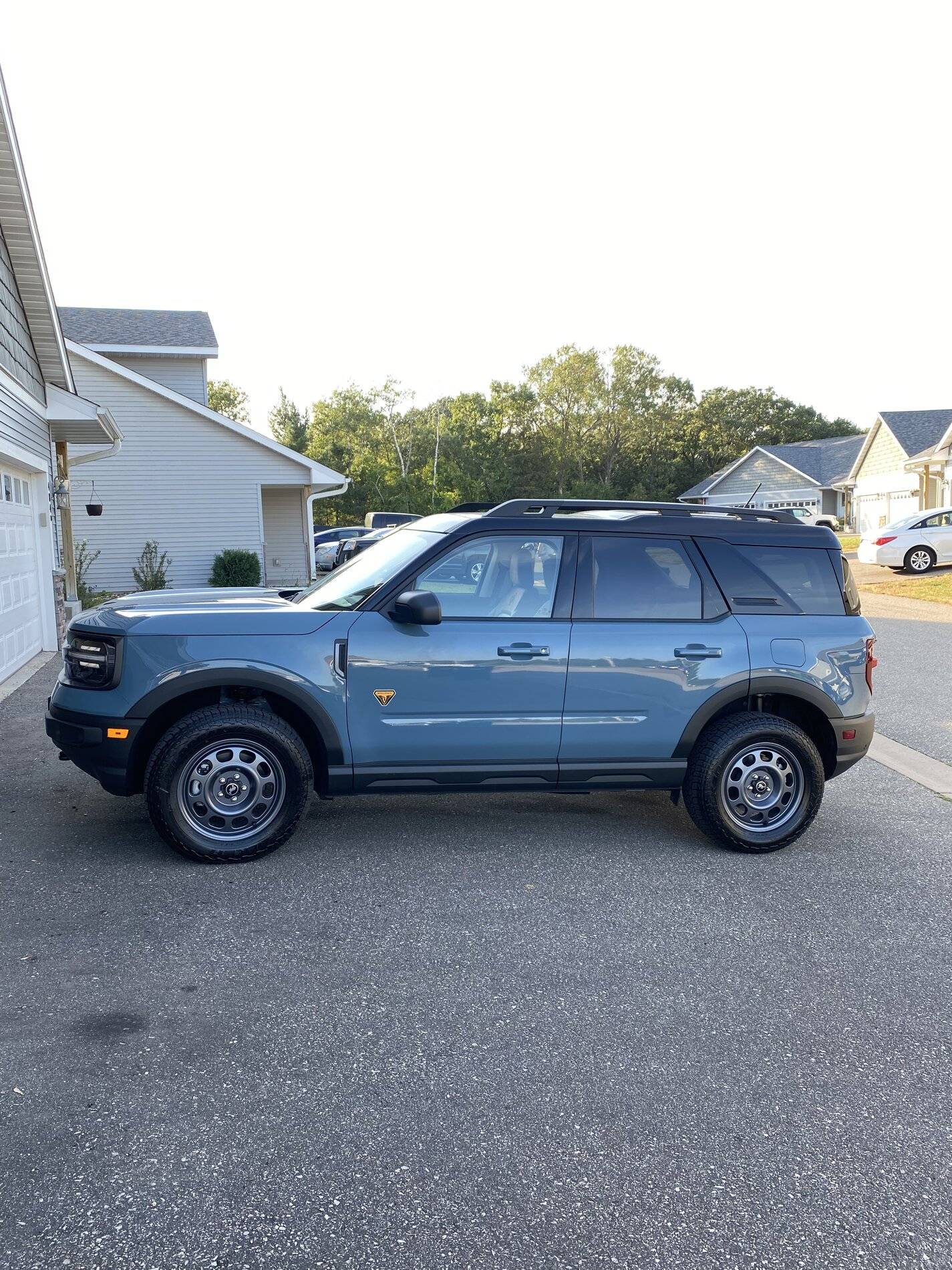 Ford Bronco Sport Waiting room 99FBE5CB-4973-409E-8EF8-F61237C294D6