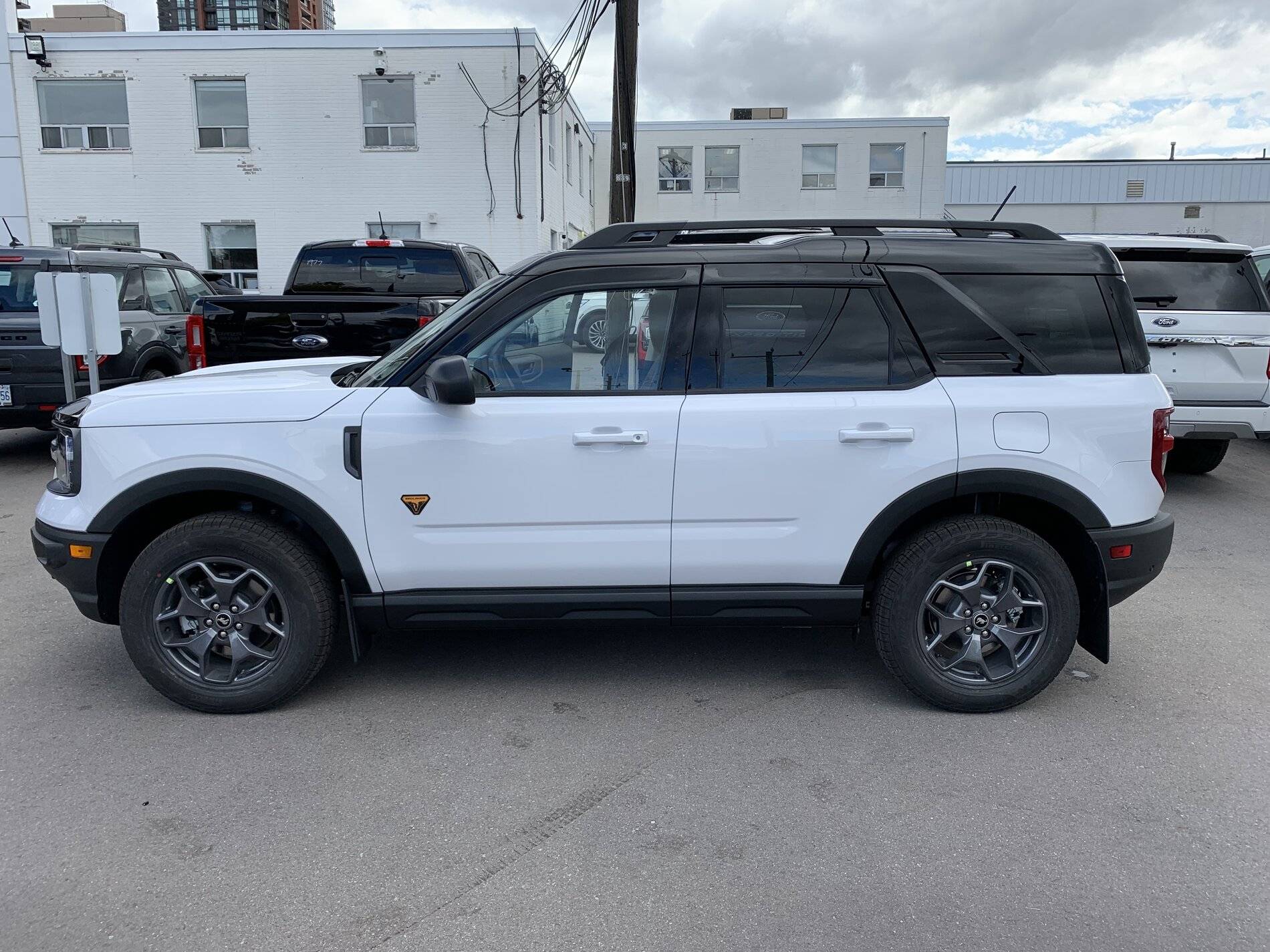 Ford Bronco Sport Waiting room AFC707F8-0406-41C8-AF05-5CD55B78A141