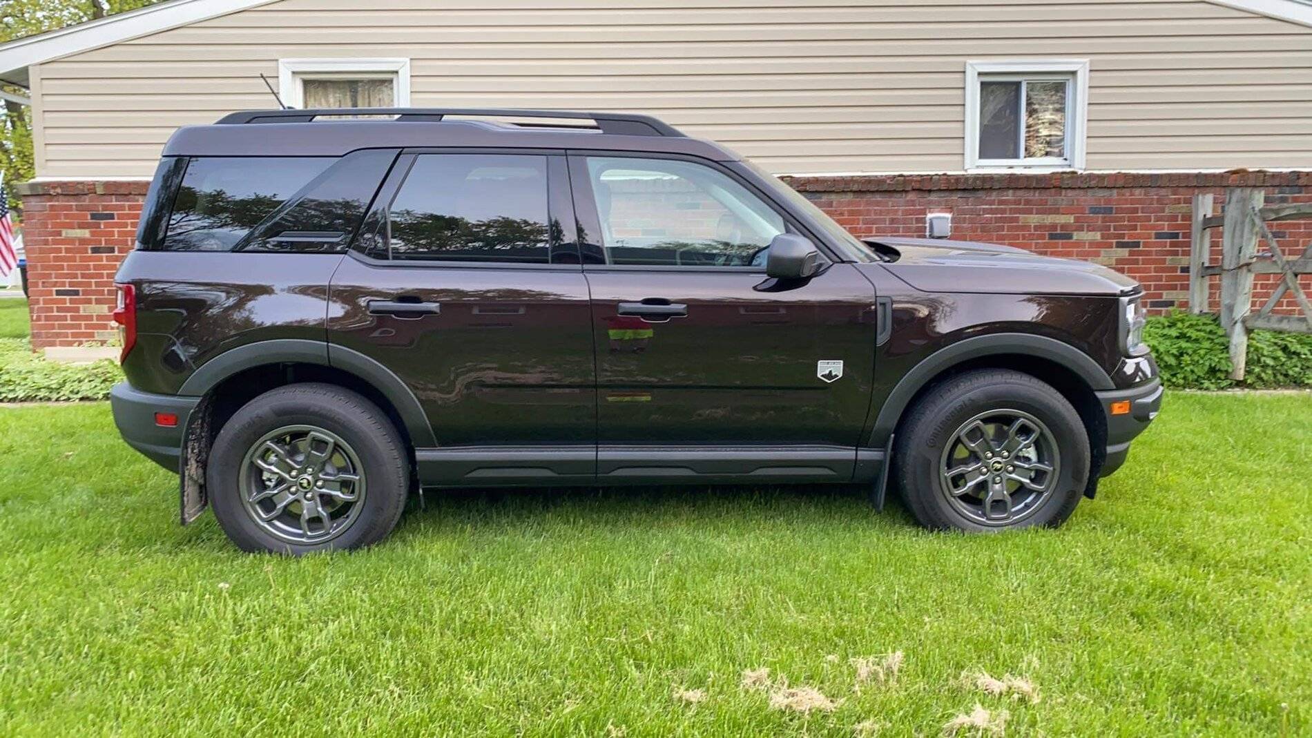 Ford Bronco Sport Anyone else curious about Bronze Smoke Metallic for 2022 7B45EC17-5367-4117-8F2F-4BD342AA5D15