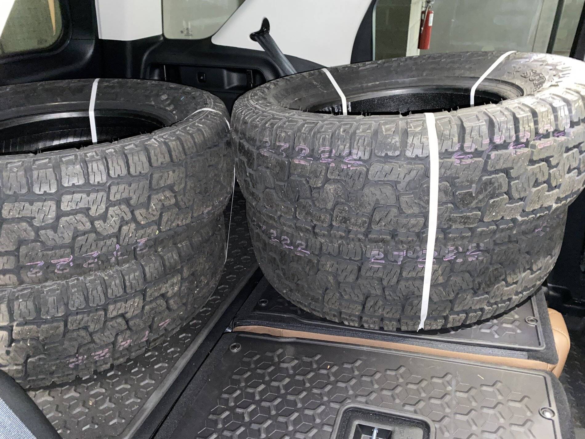 Ford Bronco Sport Spring and Summer tires and wheels for our Badlands 7CCB43CA-69FD-43CC-A8FB-F43545AF479A