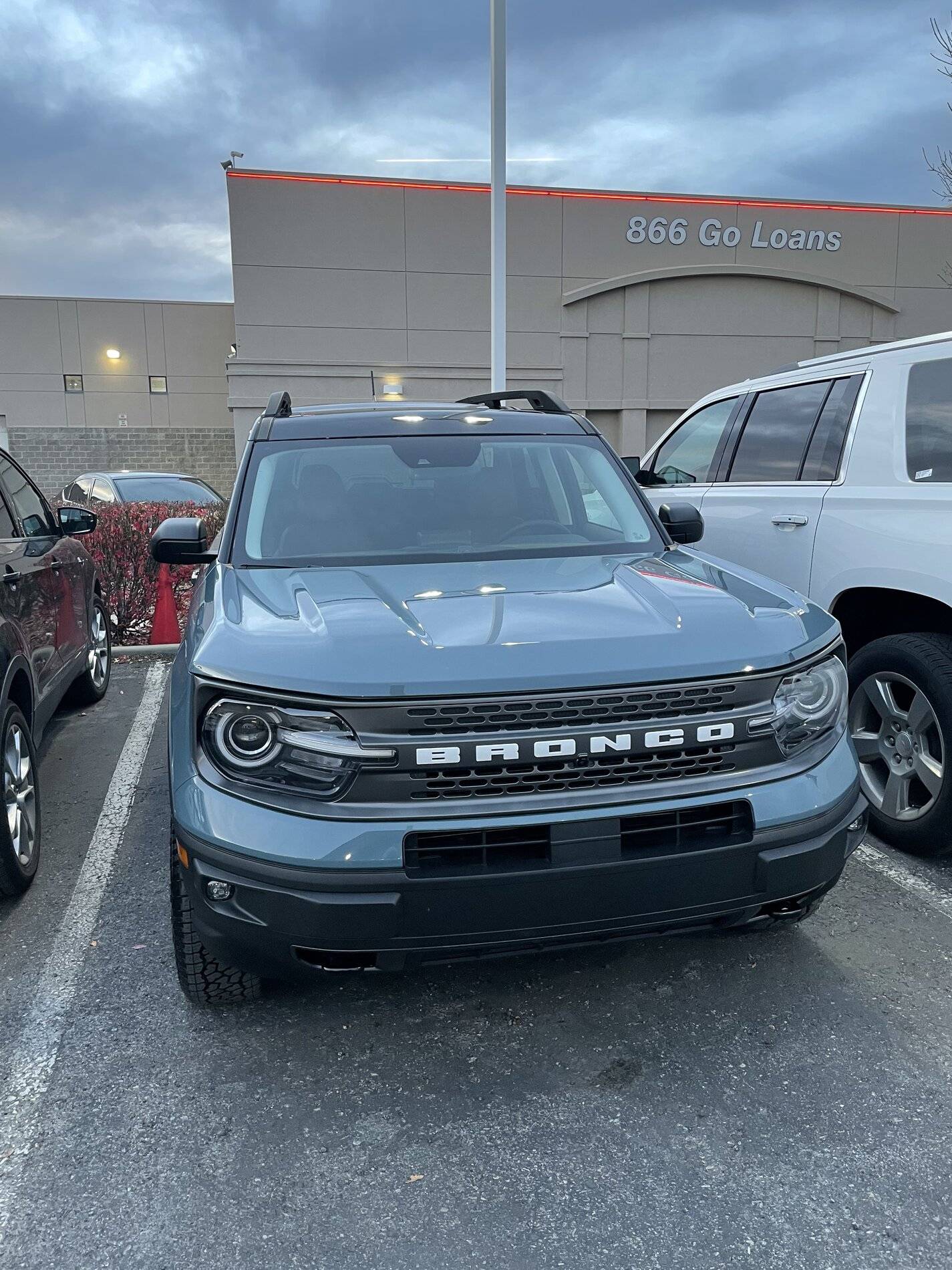 Ford Bronco Sport Waiting room 0A02608A-ACFA-4AF1-8BA7-5095DF94F0FA