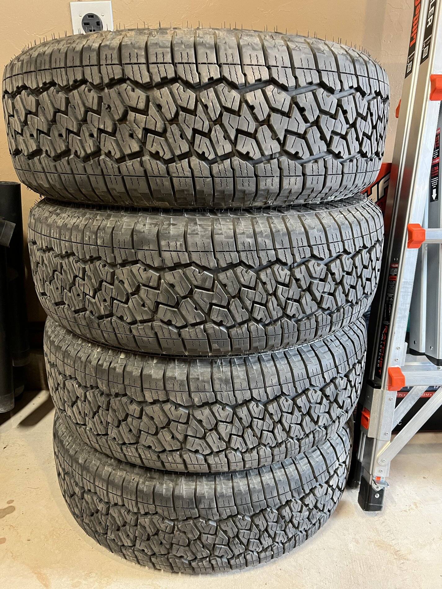 Ford Bronco Sport WTS: 235/65r17 Falken Wild Peaks 0F5F7A50-B3E2-4CEF-903A-1839EE0261C4