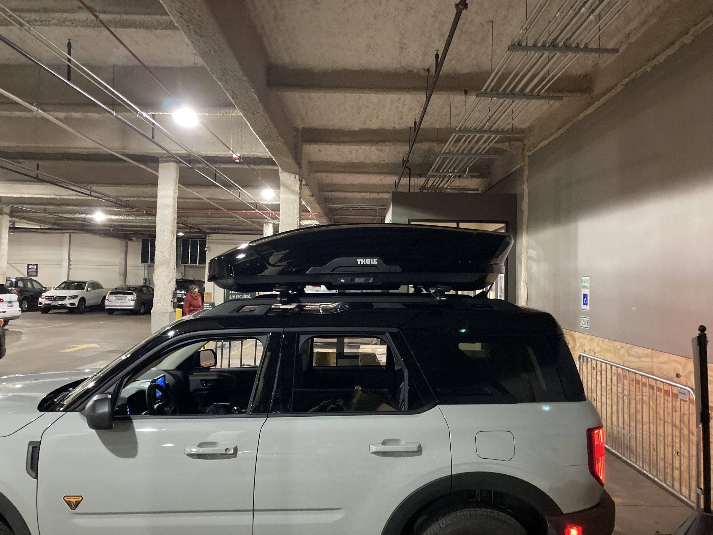 Ford Bronco Sport Thule Motion XT L 2993214A-16C9-4EA9-8526-B6D29370EC4A