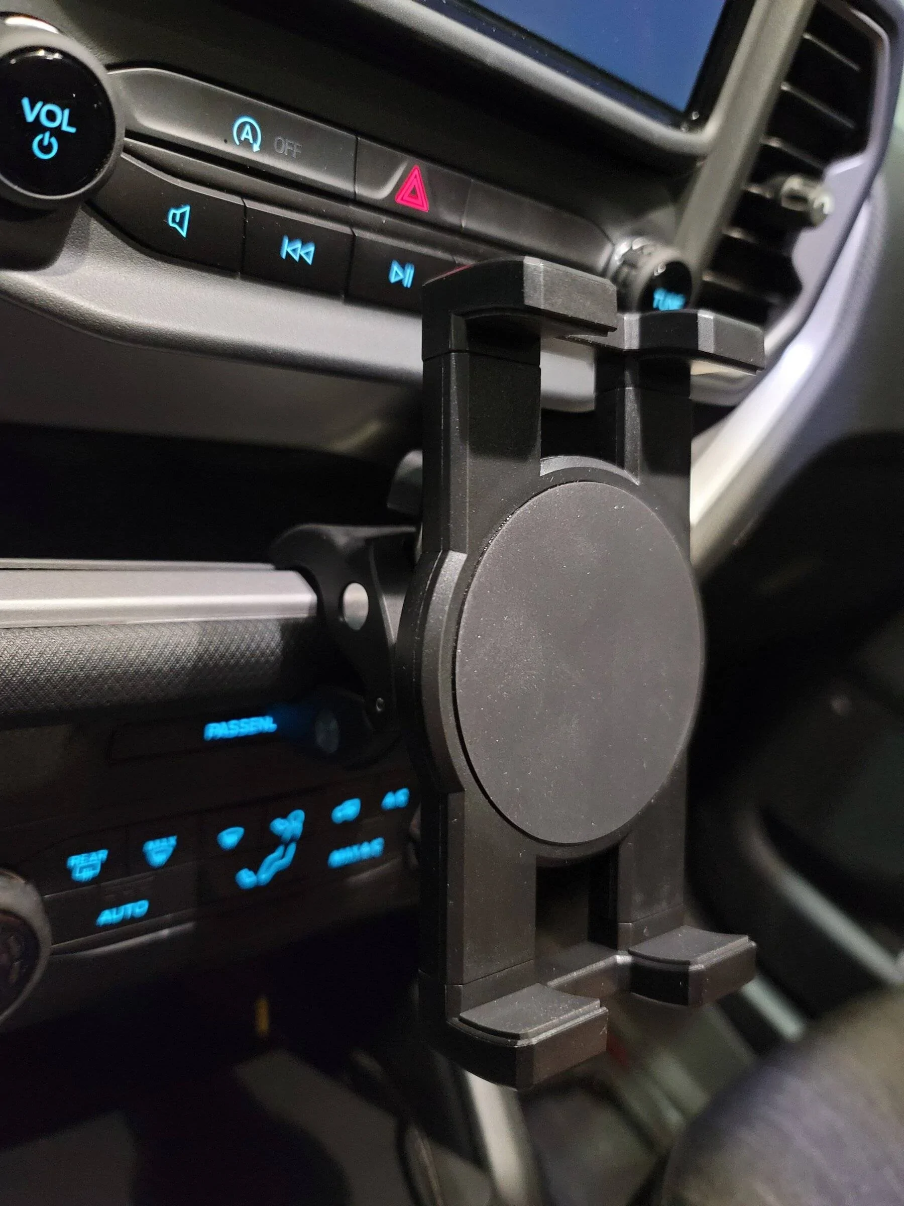 Ford Bronco Sport Solid Versatile Phone & Tablet Holder 20220108_185111