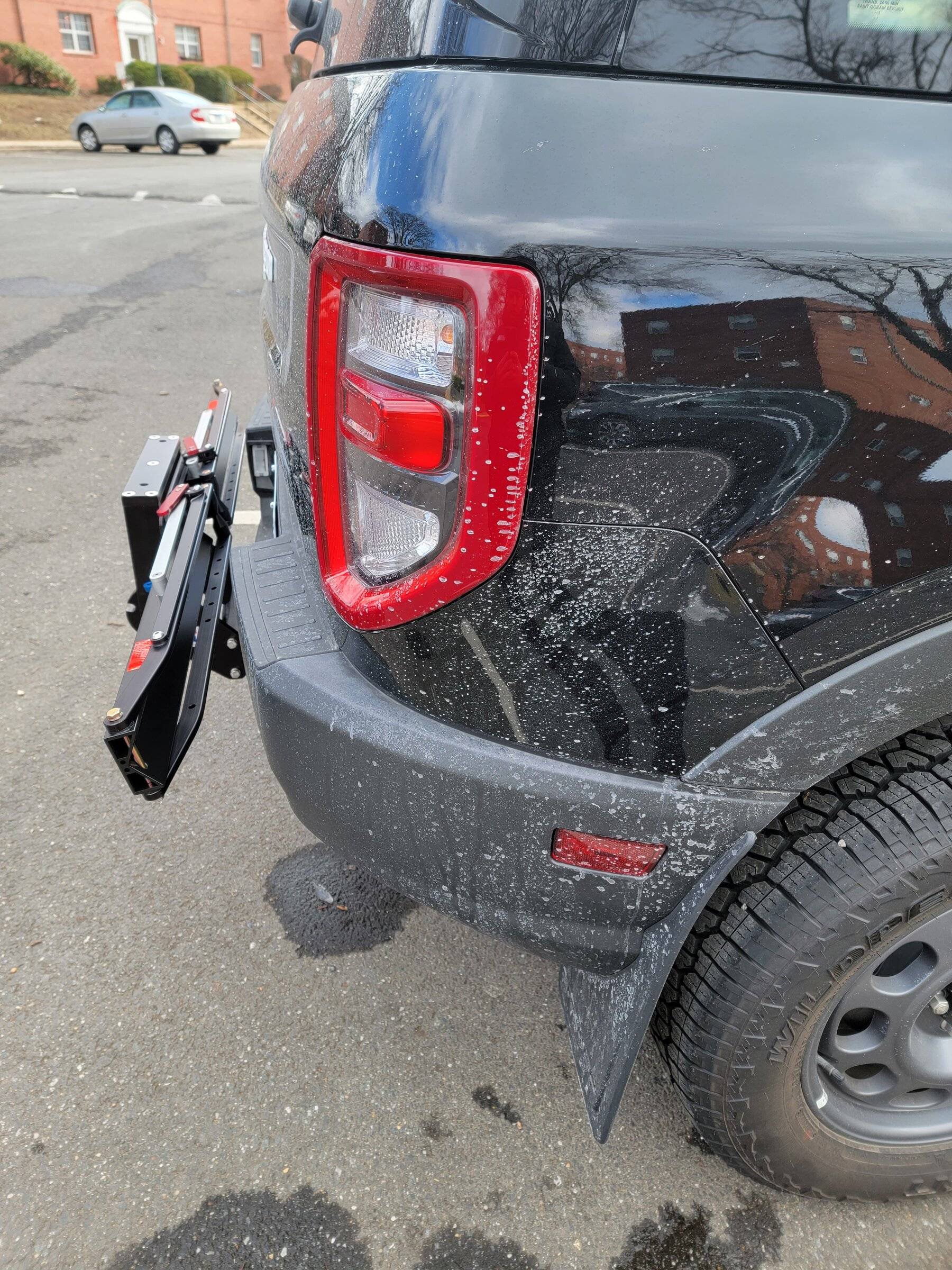 Ford Bronco Sport 1UP USA bike rack installed with licence plate holder 20220118_125555[1]