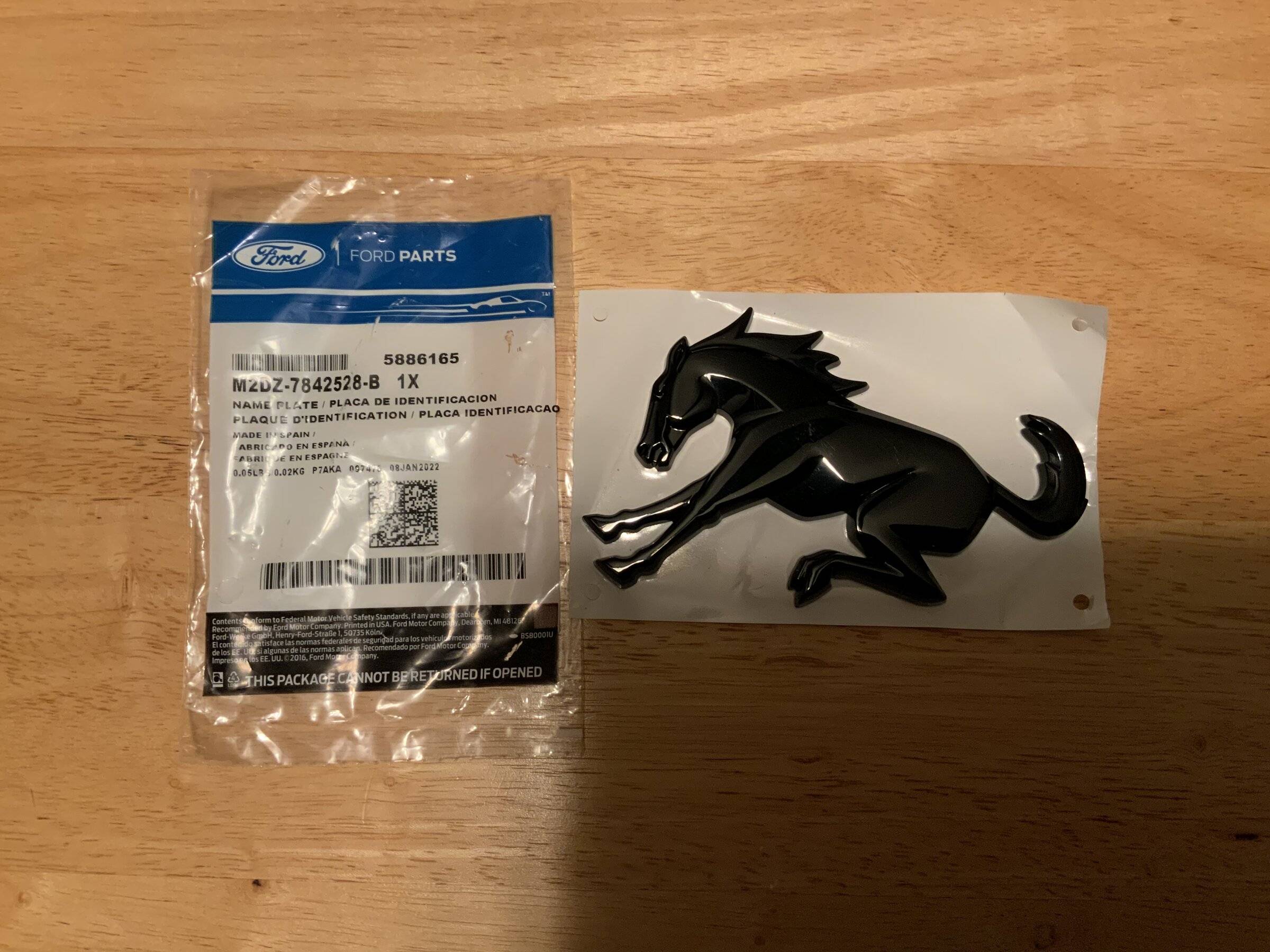 Ford Bronco Sport Ford Bronco Sport Horse Emblem - giveaway D51F6D3B-9DBF-4E19-AE68-4B5AD700F1F5