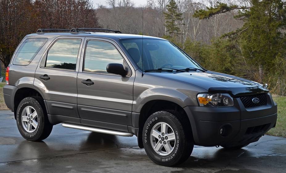 Ford Bronco Sport Photoshop Request.... 2012 Escape (or earlier) overlayed with the Bronco Sport Escape_1_Mail