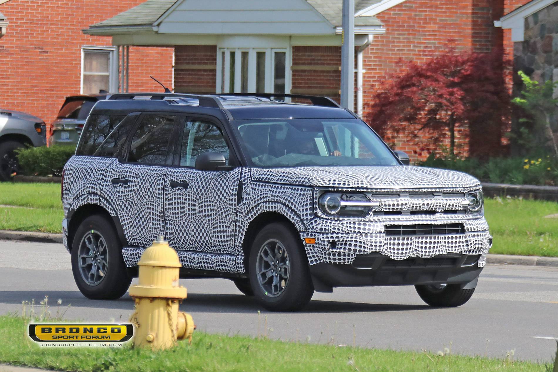 Ford Bronco Sport Spotted: 2021 Bronco Sport Prototypes Wearing Multiple Grilles Bronco_Sport_Grilles_002