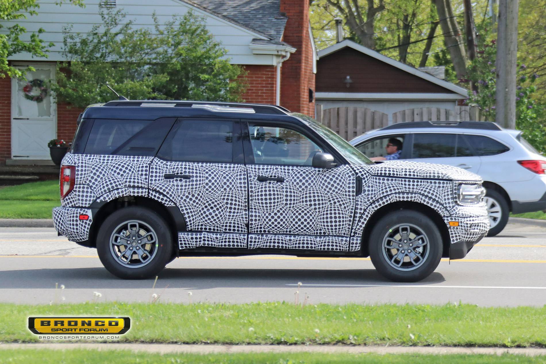 Ford Bronco Sport Spotted: 2021 Bronco Sport Prototypes Wearing Multiple Grilles Bronco_Sport_Grilles_005