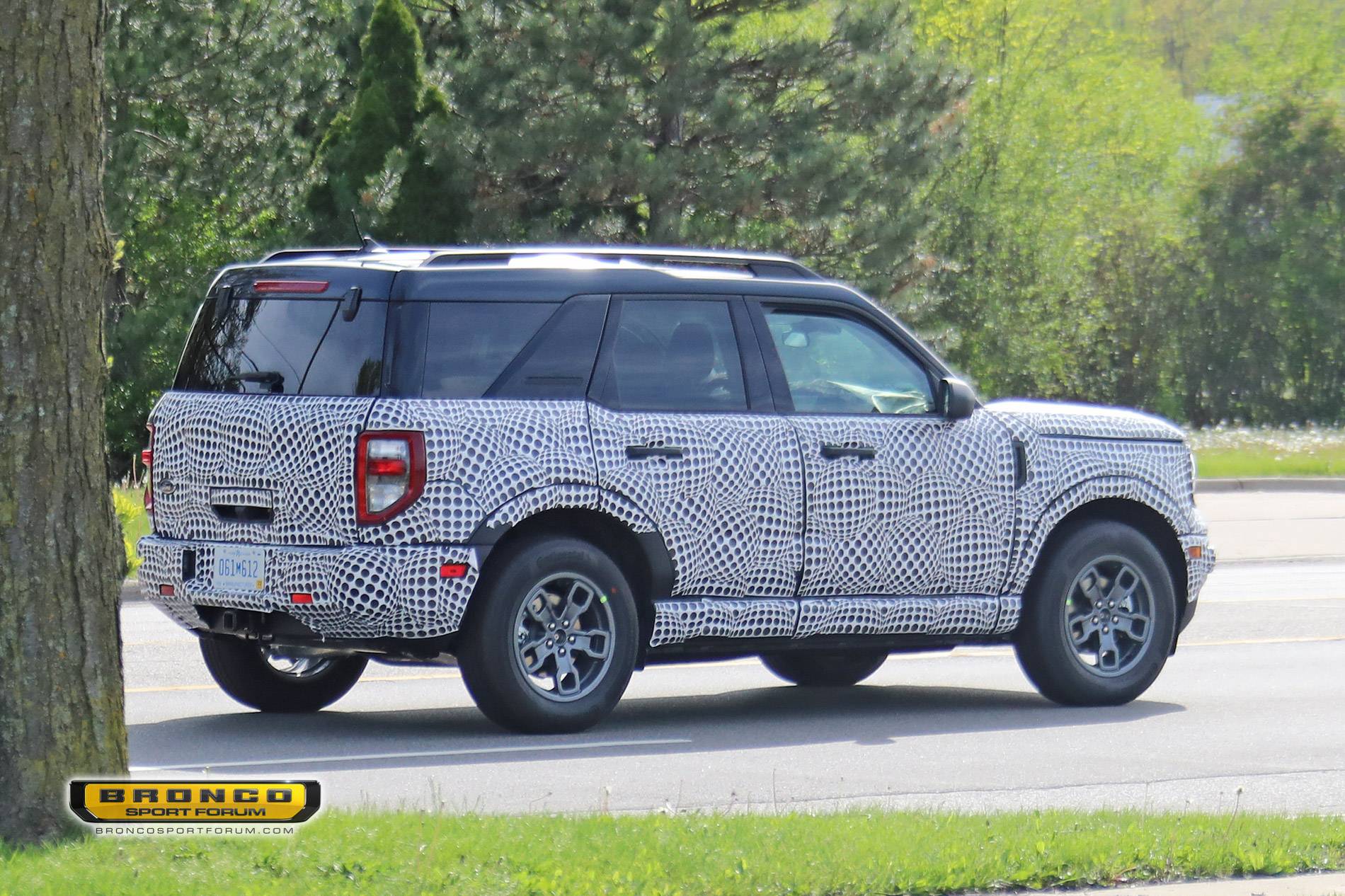 Ford Bronco Sport Spotted: 2021 Bronco Sport Prototypes Wearing Multiple Grilles Bronco_Sport_Grilles_006