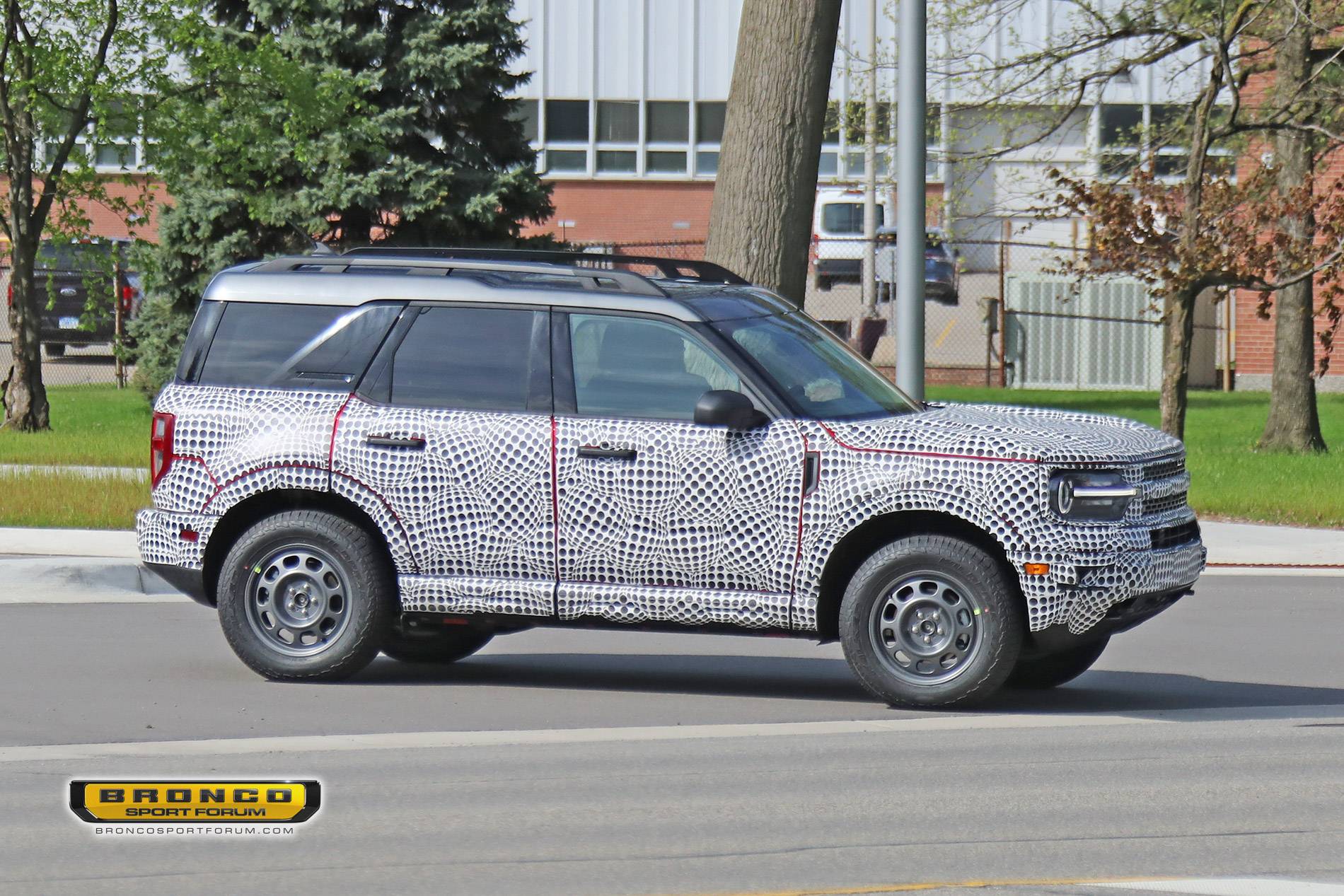 Ford Bronco Sport Spotted: 2021 Bronco Sport Prototypes Wearing Multiple Grilles Bronco_Sport_Grilles_011
