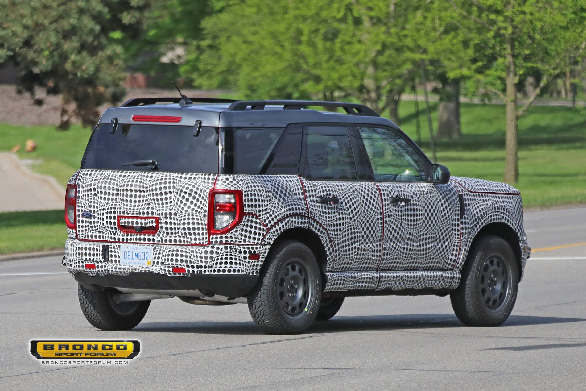 Ford Bronco Sport Spotted: 2021 Bronco Sport Prototypes Wearing Multiple Grilles Bronco_Sport_Grilles_015