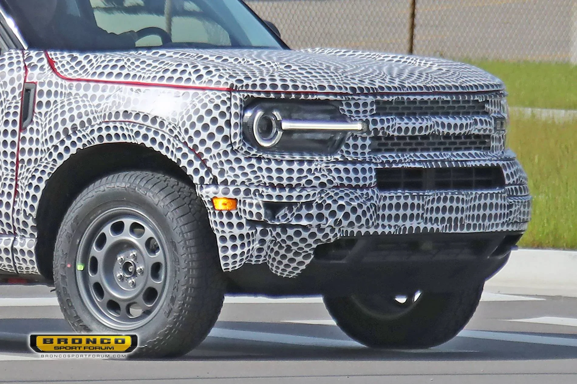 Ford Bronco Sport Spotted: 2021 Bronco Sport Prototypes Wearing Multiple Grilles Bronco_Sport_Grilles_021