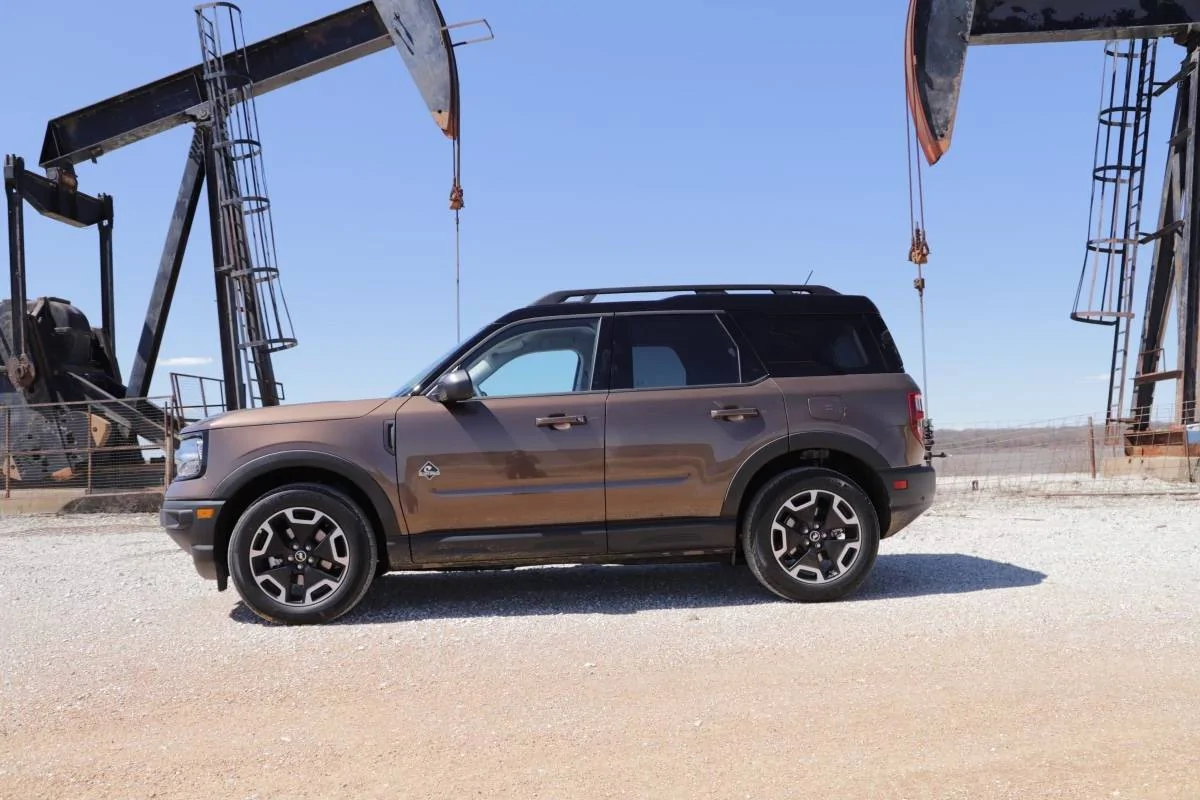 Ford Bronco Sport February production date 02DB138F-9B96-4486-AD77-96C21A991187