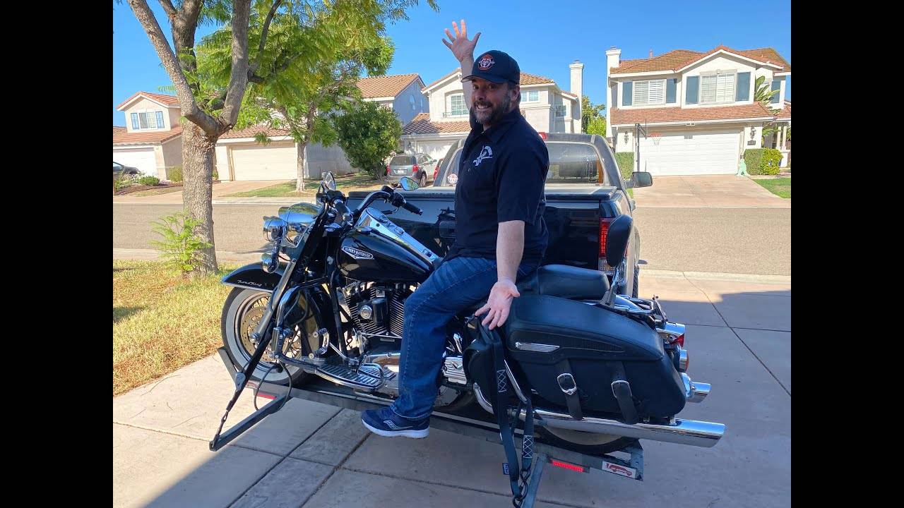 Ford Bronco Sport I do not recommend roof mounted bike racks. Hitch mounted rack is the way to go. maxresdefault