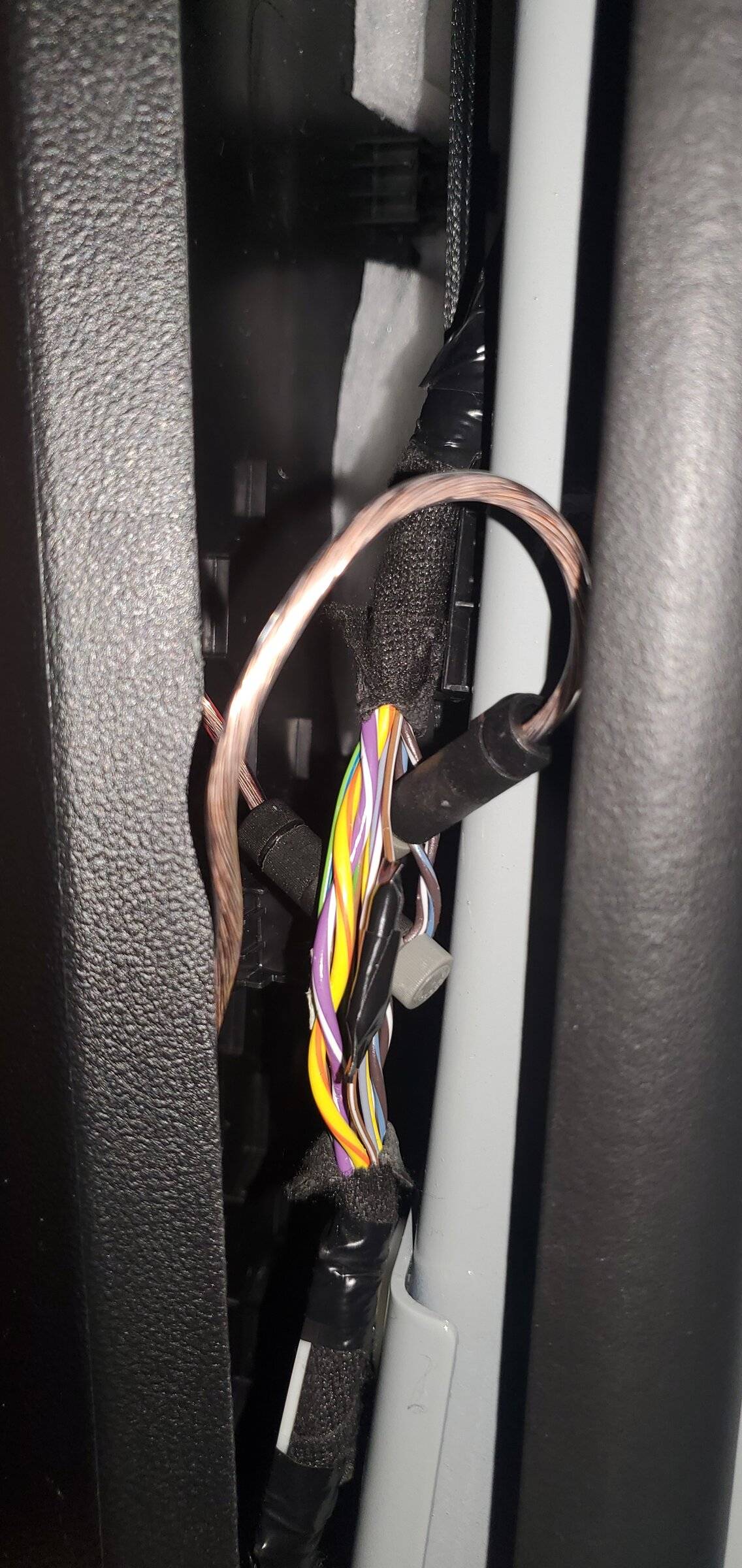 Ford Bronco Sport No sound from aftermarket sub (plus B&O) 20220327_222414