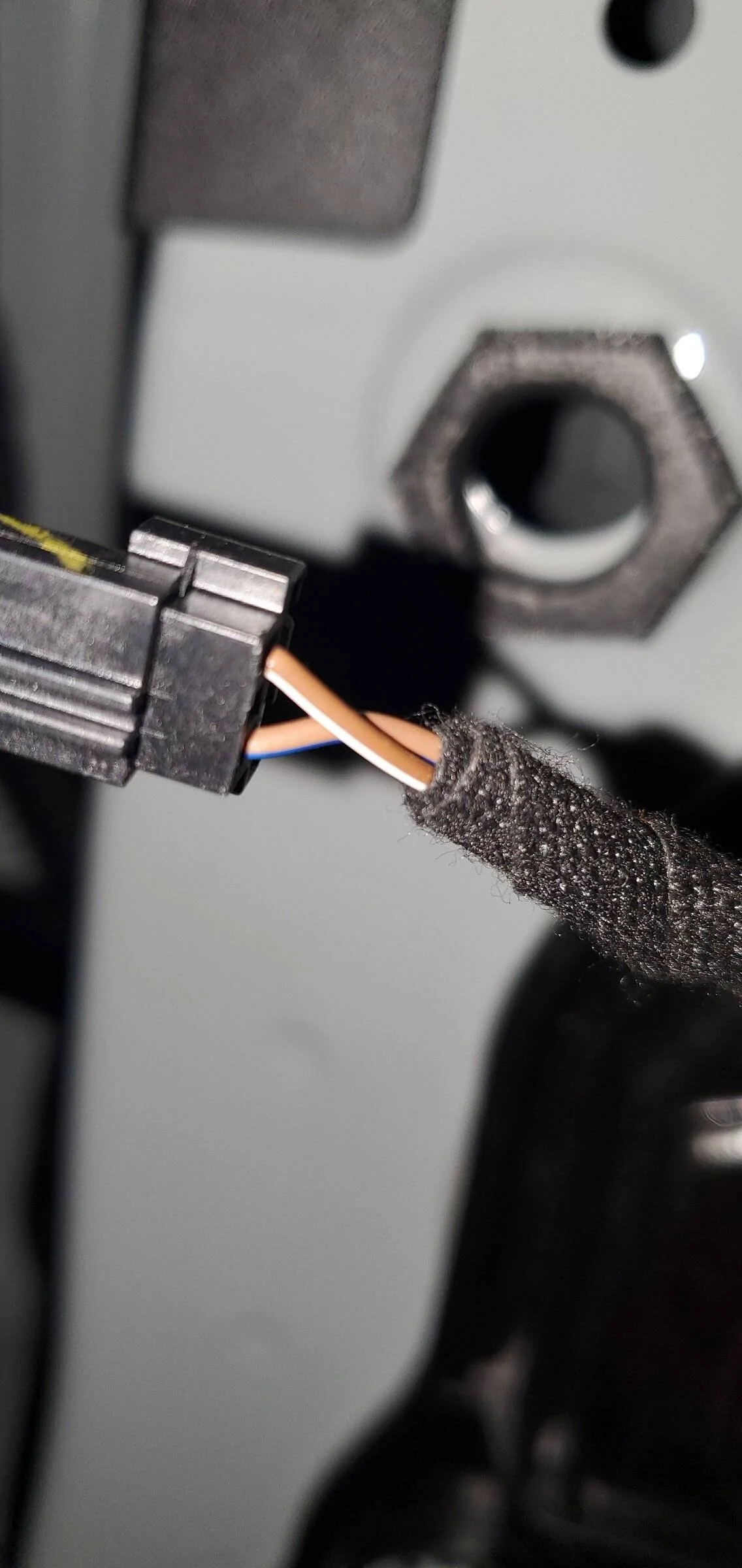 Ford Bronco Sport No sound from aftermarket sub (plus B&O) 20220327_150512