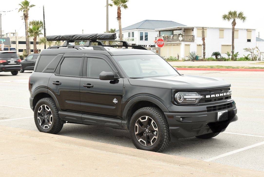 Ford Bronco Sport Lost in a sea of cross bars and roof racks. 1FF74219-29B0-47D2-9498-BC7EF4186283
