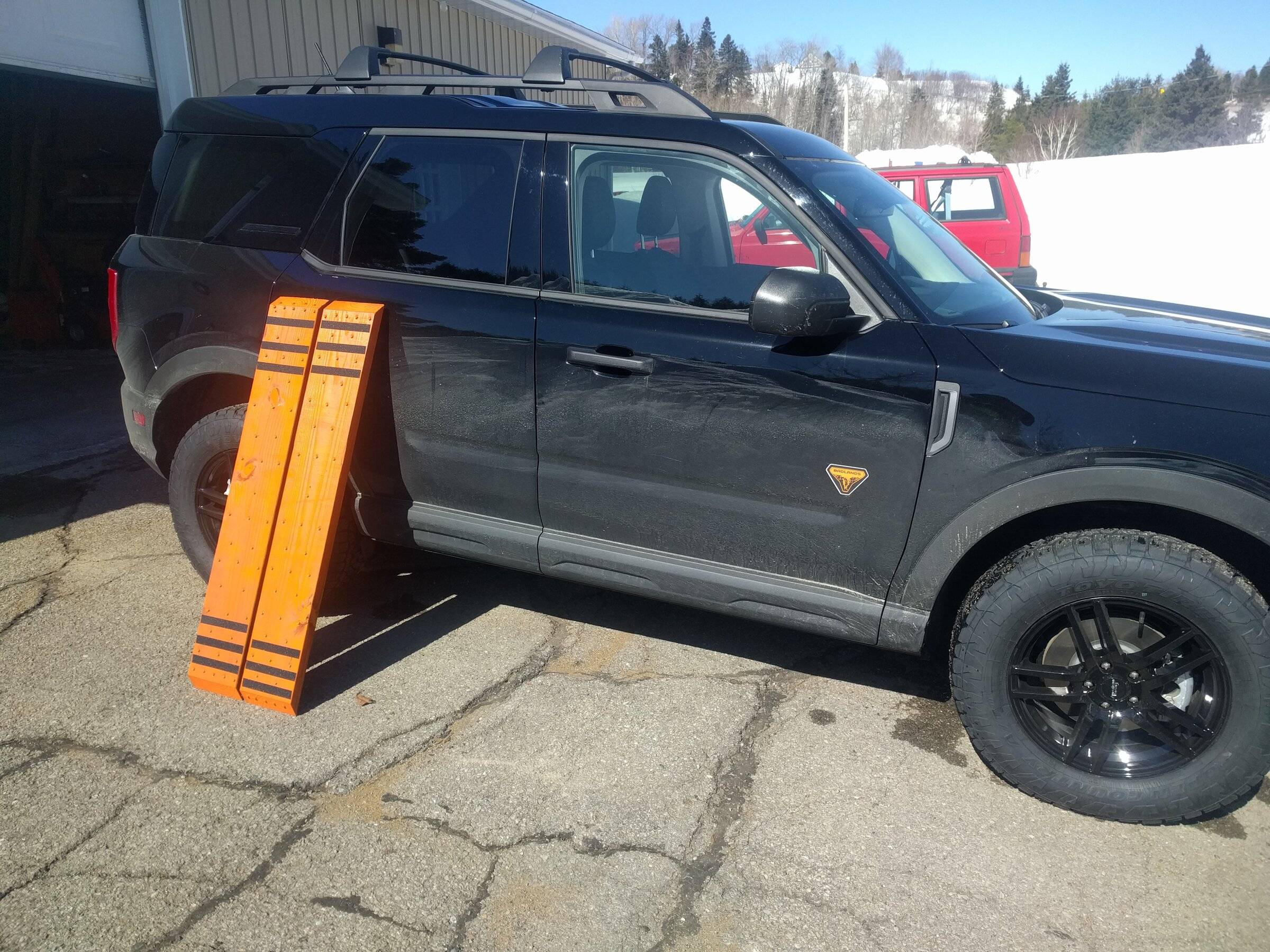 Ford Bronco Sport Whats the best Tire traction boards and shovel? IMG_20220406_142437