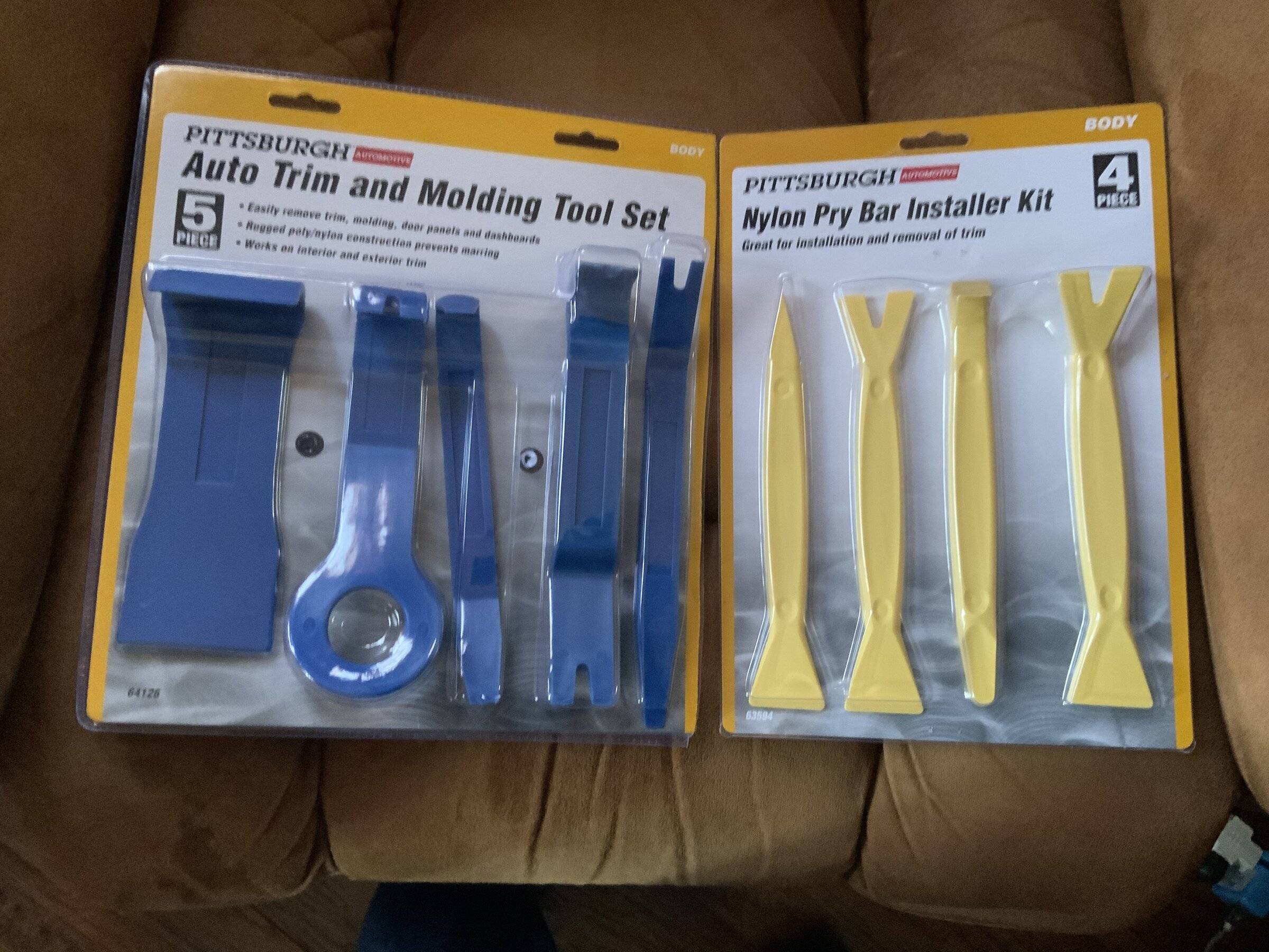 Ford Bronco Sport Cup Holder Ambient Lighting 8433B0F0-5C8F-41D8-8B10-8F221906D5AA