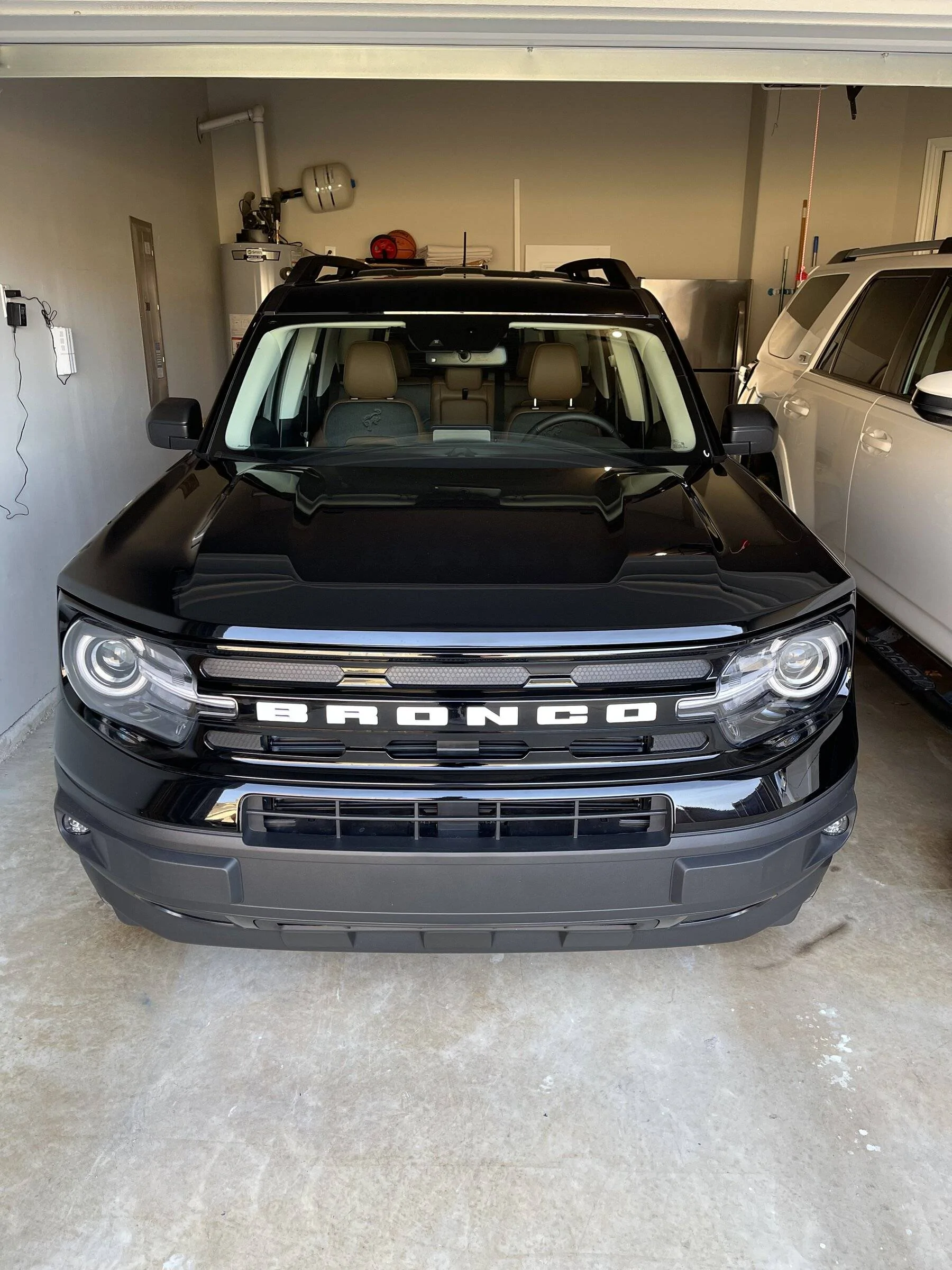 Ford Bronco Sport Waiting room 2131DB3B-92E5-4D8F-941E-E0628AA45571