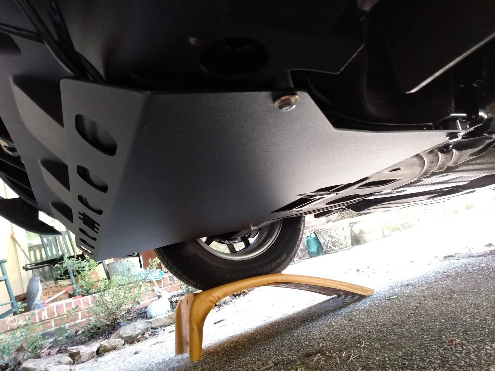 Ford Bronco Sport Rally Innovations light bar and skid plate installed on Bronco Sport Skid plate 2