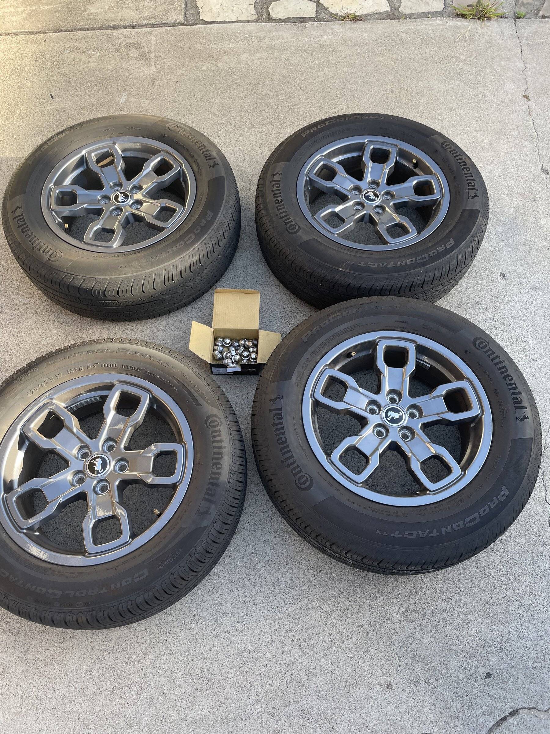 Ford Bronco Sport Big Bend Wheels + Tires F0568C11-BD14-49C7-A727-A94DD14965C3