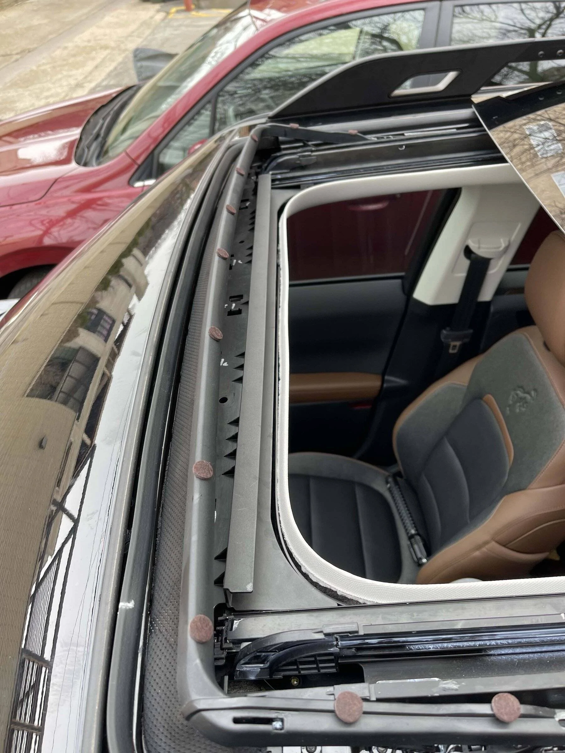 Ford Bronco Sport Moonroof creaking / squeaking when going over uneven pavement - any ideas appreciated. IMG_2511