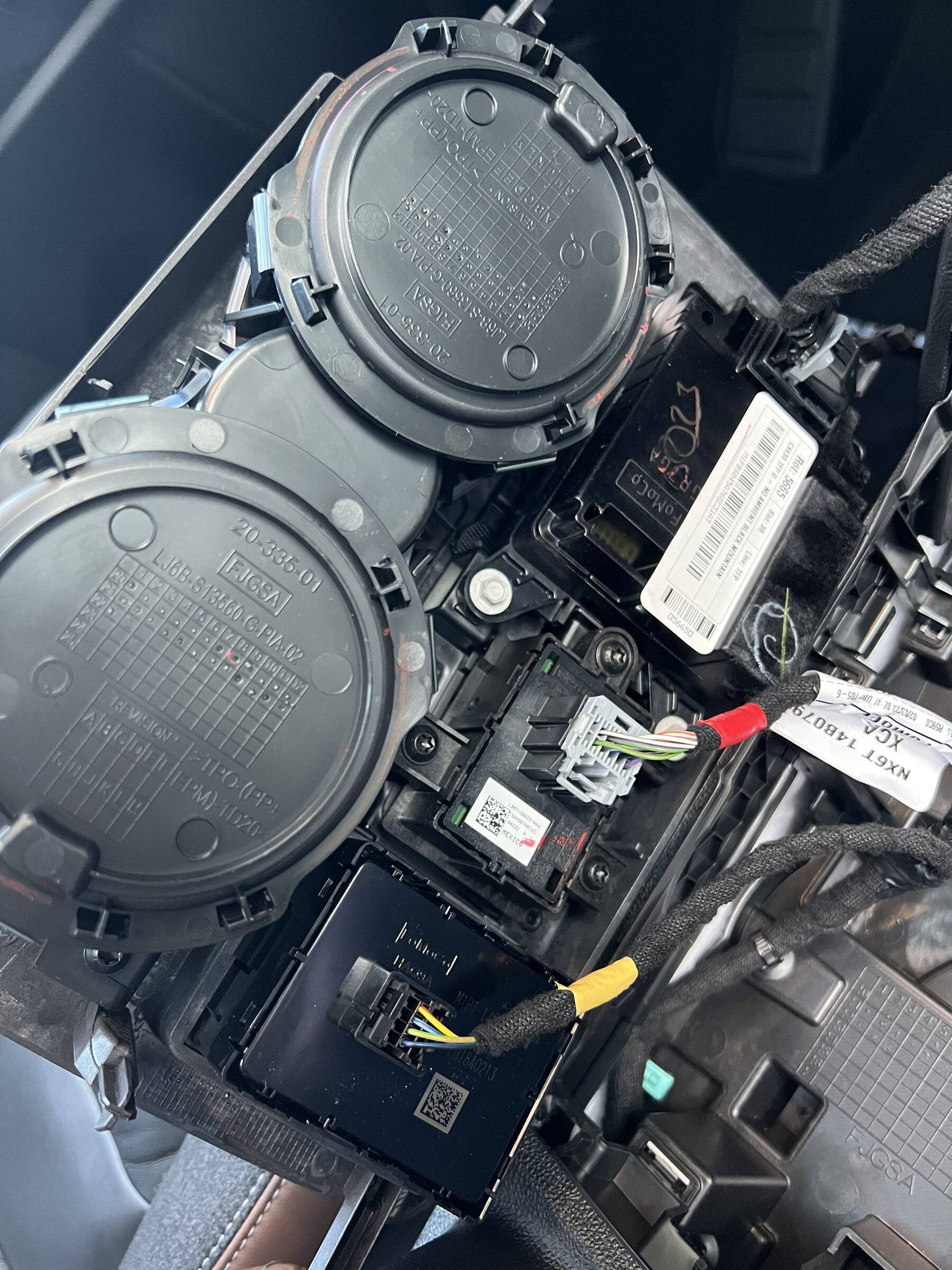 Ford Bronco Sport Cup Holder Ambient Lighting C06FD128-F84E-4FF4-A246-01F3C46BCA31